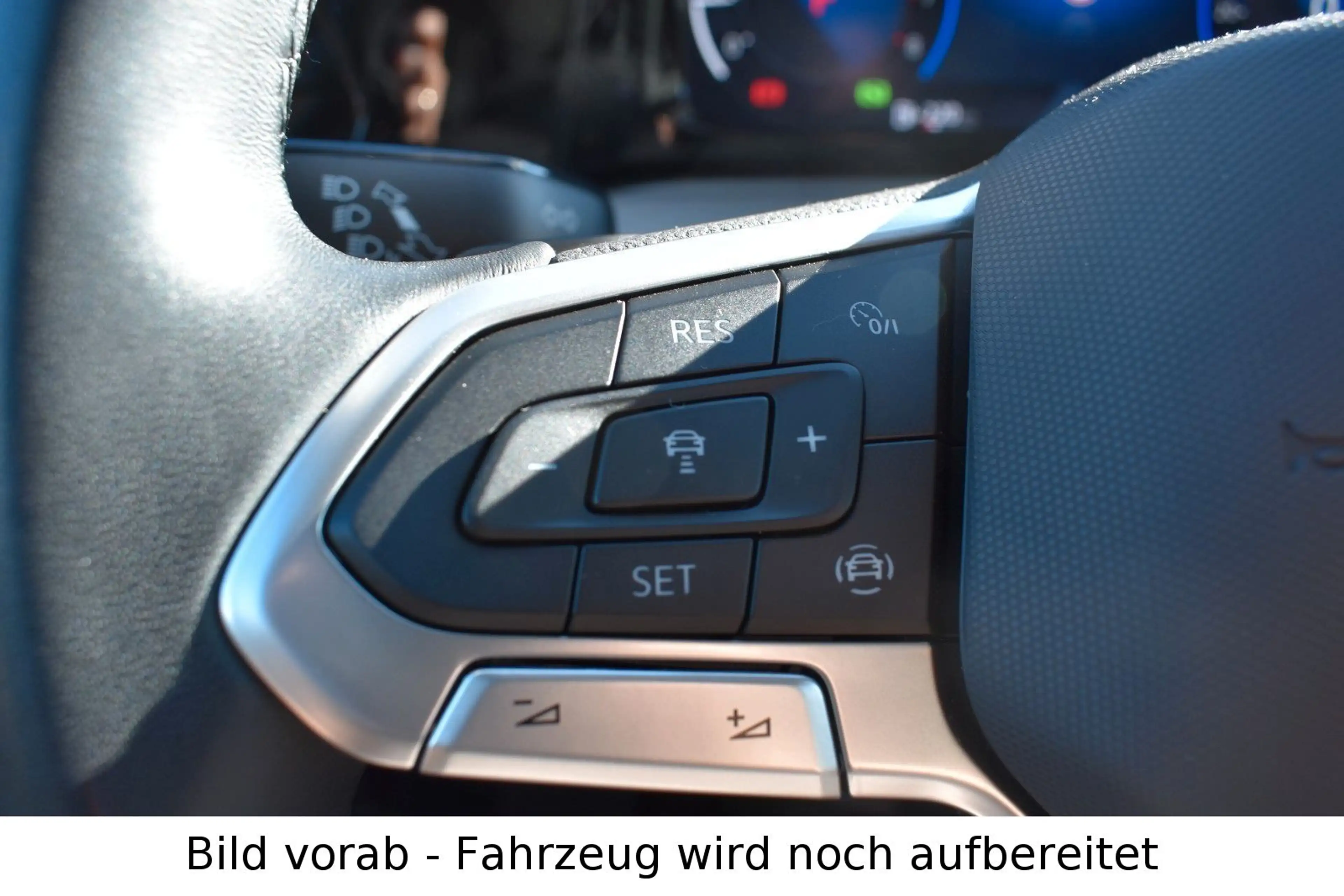 Volkswagen Golf Variant 1.0 eTSI AHK Abstandstempomat Navi — photo 15