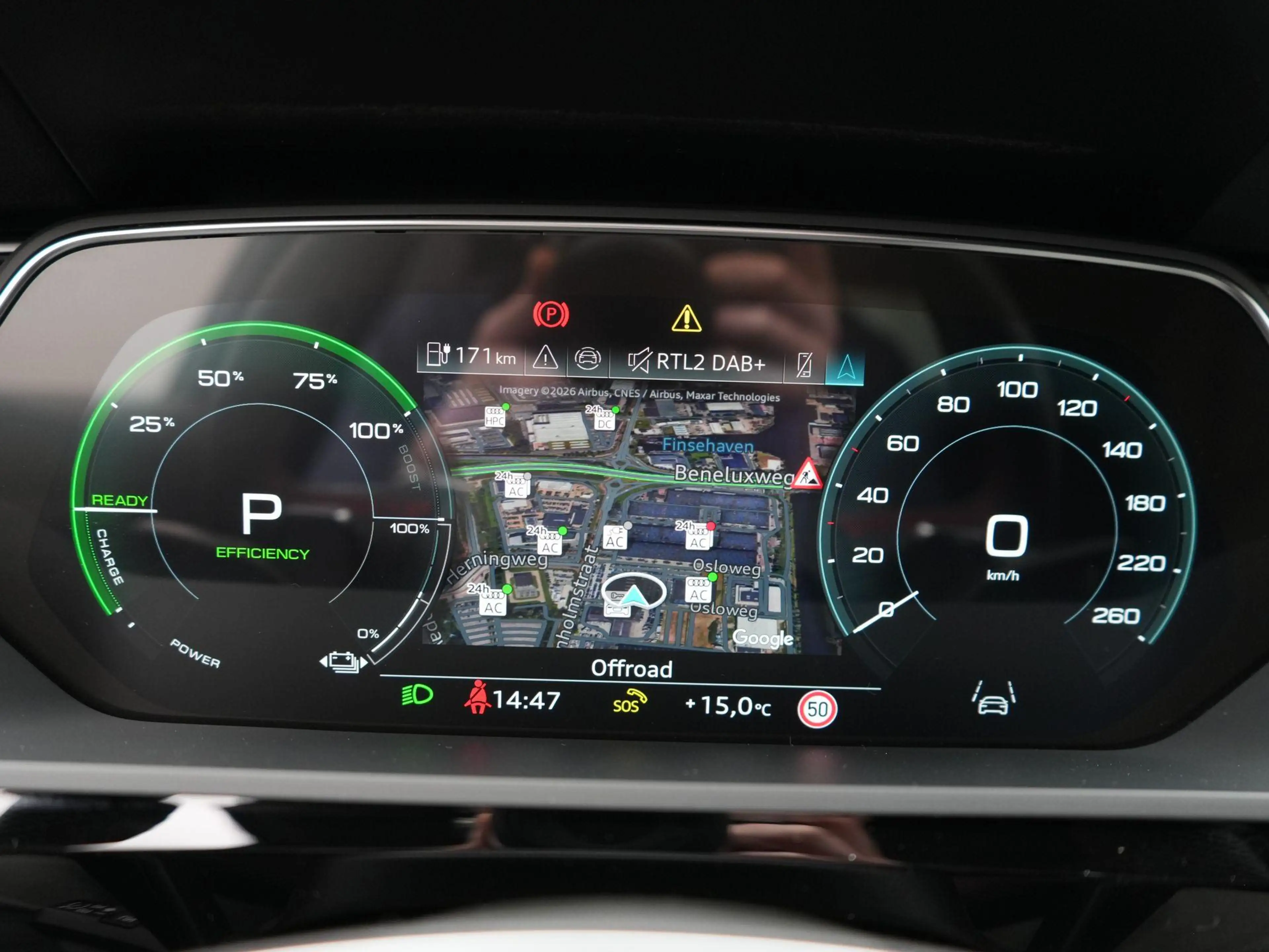 Audi Q8 e-tron Sportback S quattro SQ8 115 kWh 503PK | Panoramada — photo 14