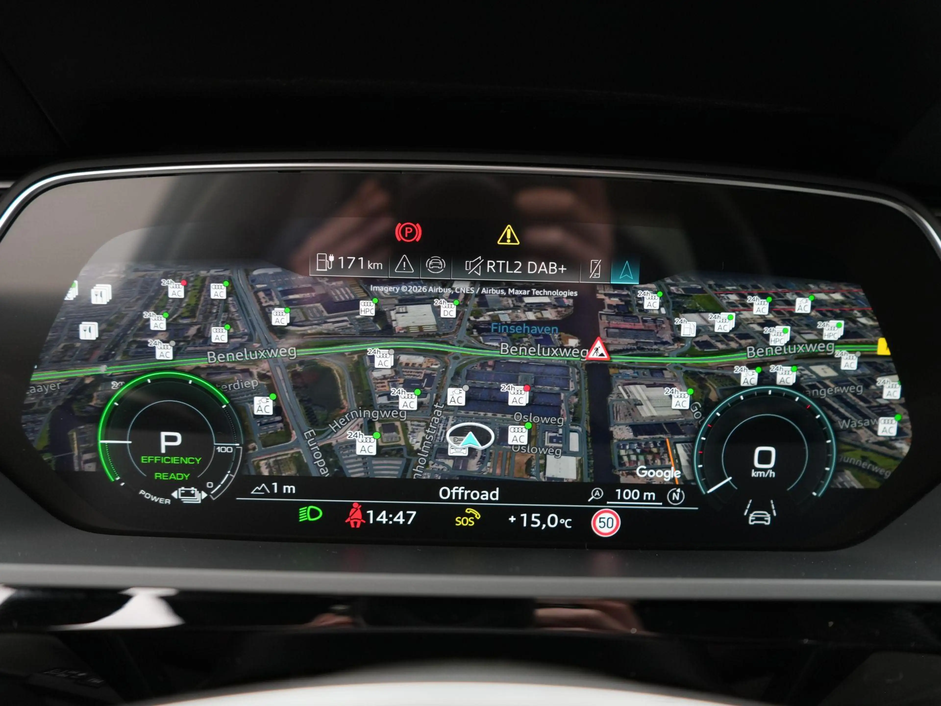 Audi Q8 e-tron Sportback S quattro SQ8 115 kWh 503PK | Panoramada — photo 15