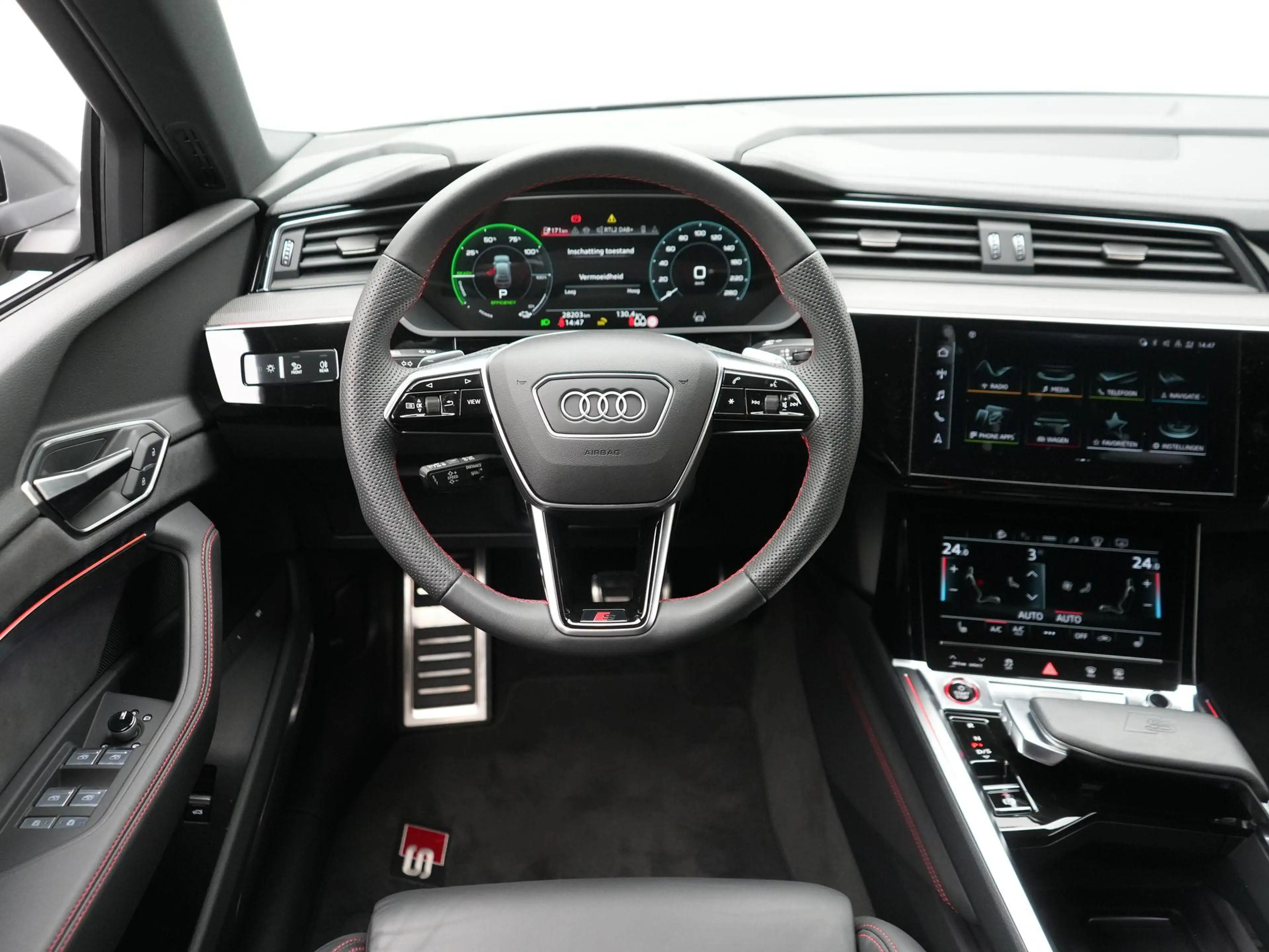 Audi Q8 e-tron Sportback S quattro SQ8 115 kWh 503PK | Panoramada — photo 13