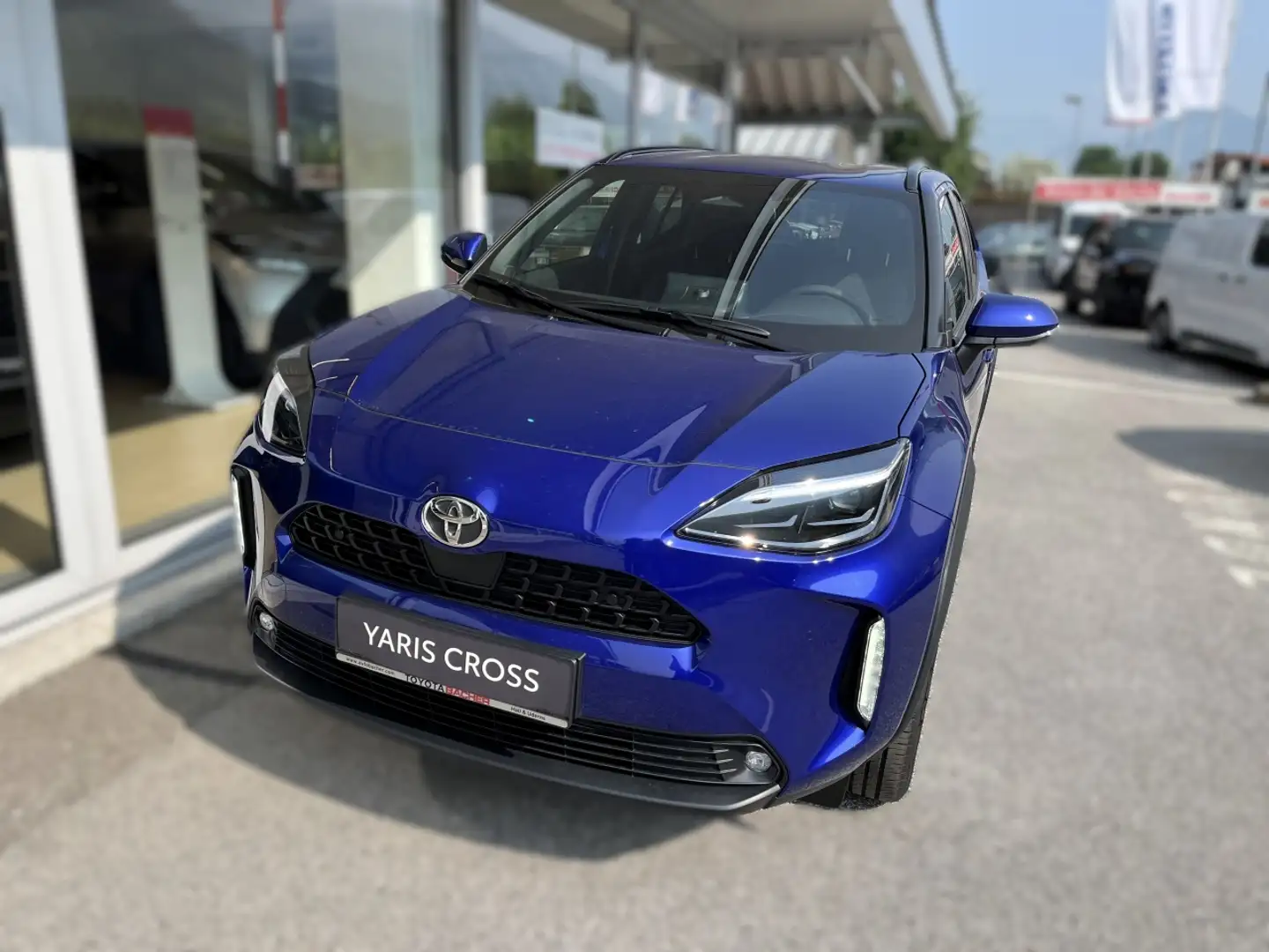 Toyota Yaris Cross 1,5 l Hybrid Active Drive Blau - 2