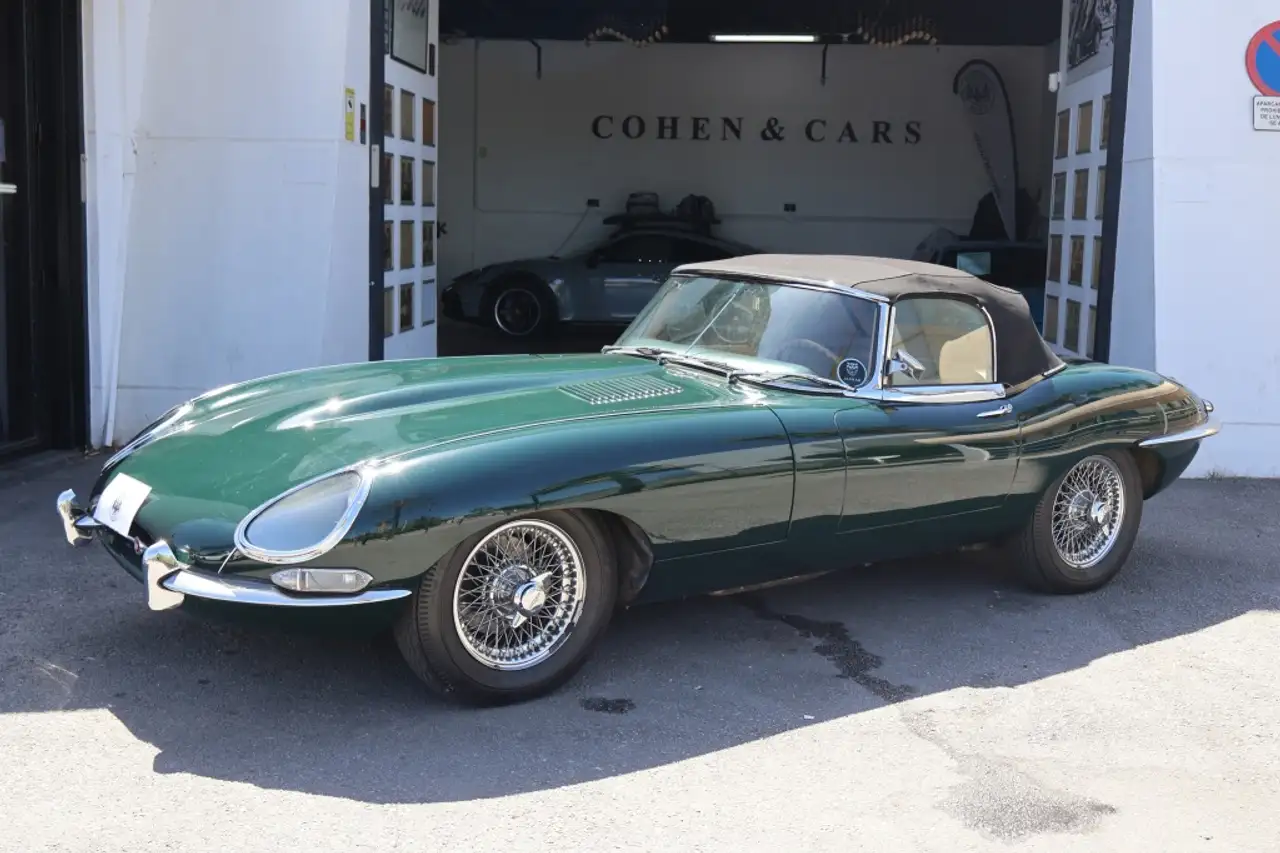 Jaguar E-Type 4.2 S1 Roadster, foto 3
