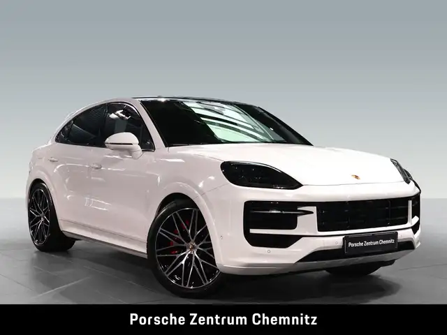 Porsche Cayenne view 9