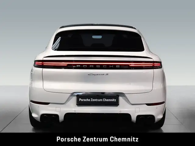 Porsche Cayenne view 5