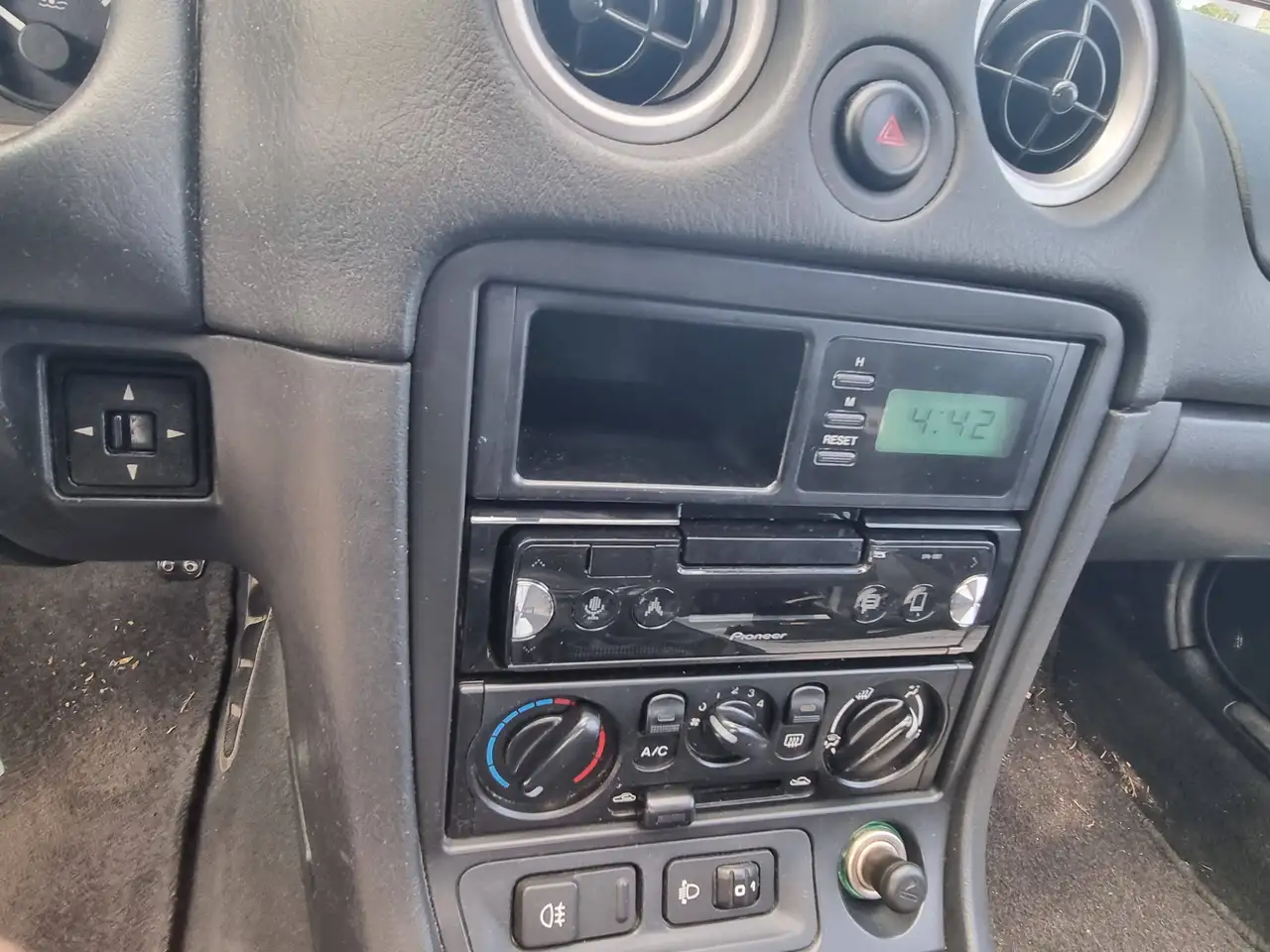 Mazda MX-5 1.6 16v FE FE, foto 2