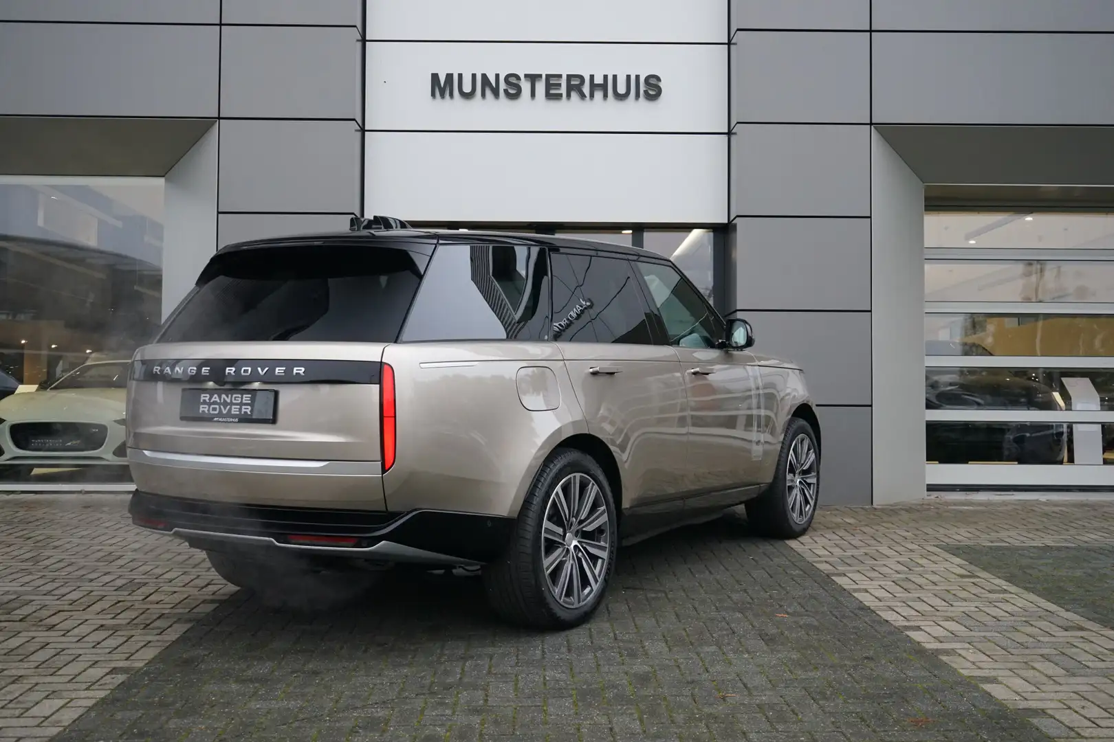 Land Rover Range Rover 3.0 P550e Autobiography PHEV | Massagefunctie | He Goud - 2