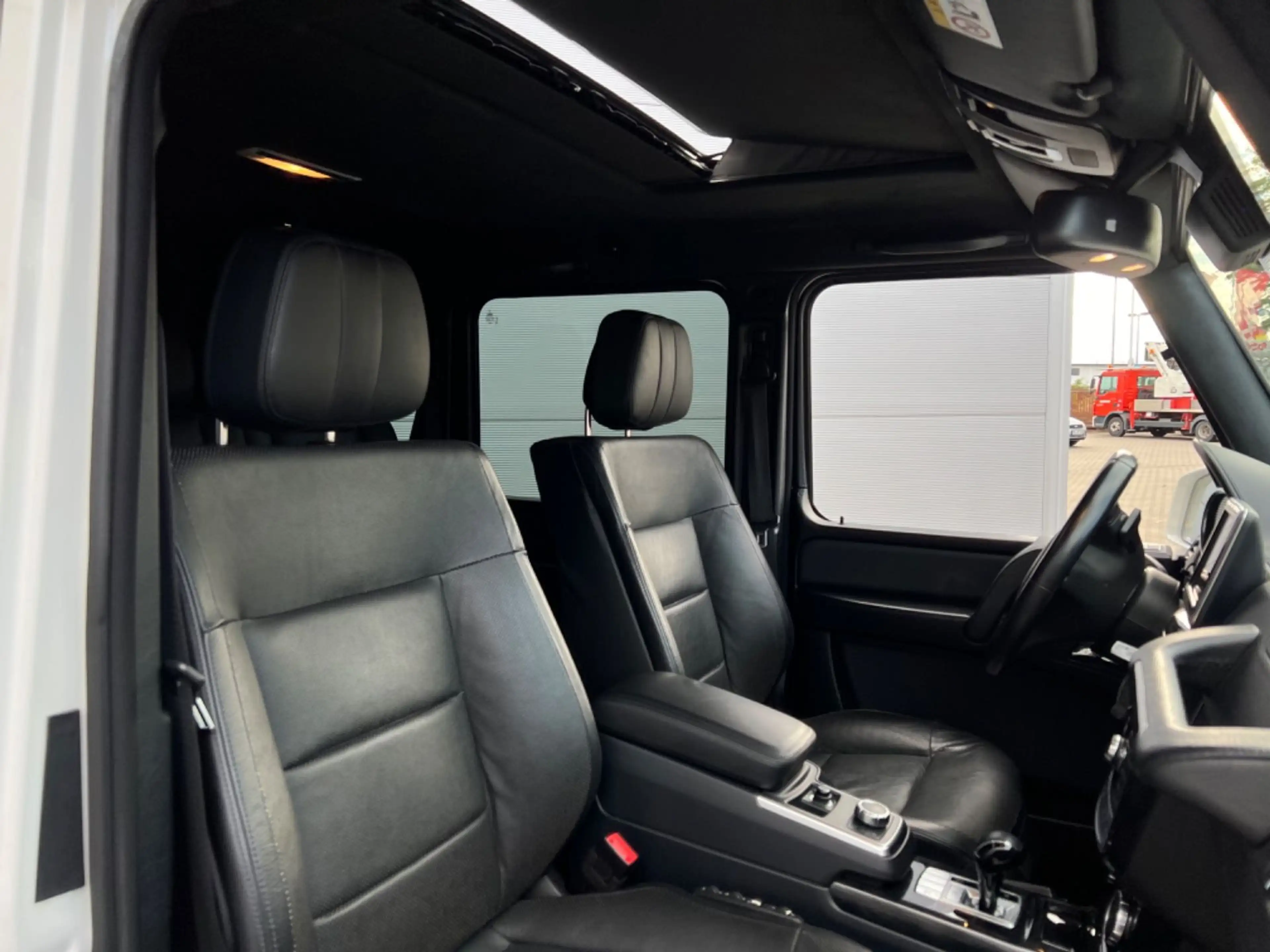 Mercedes-Benz G 350 D, AMG, EXKLUSIV-PAKET, SITZKOMFORT-PAKET — photo 8