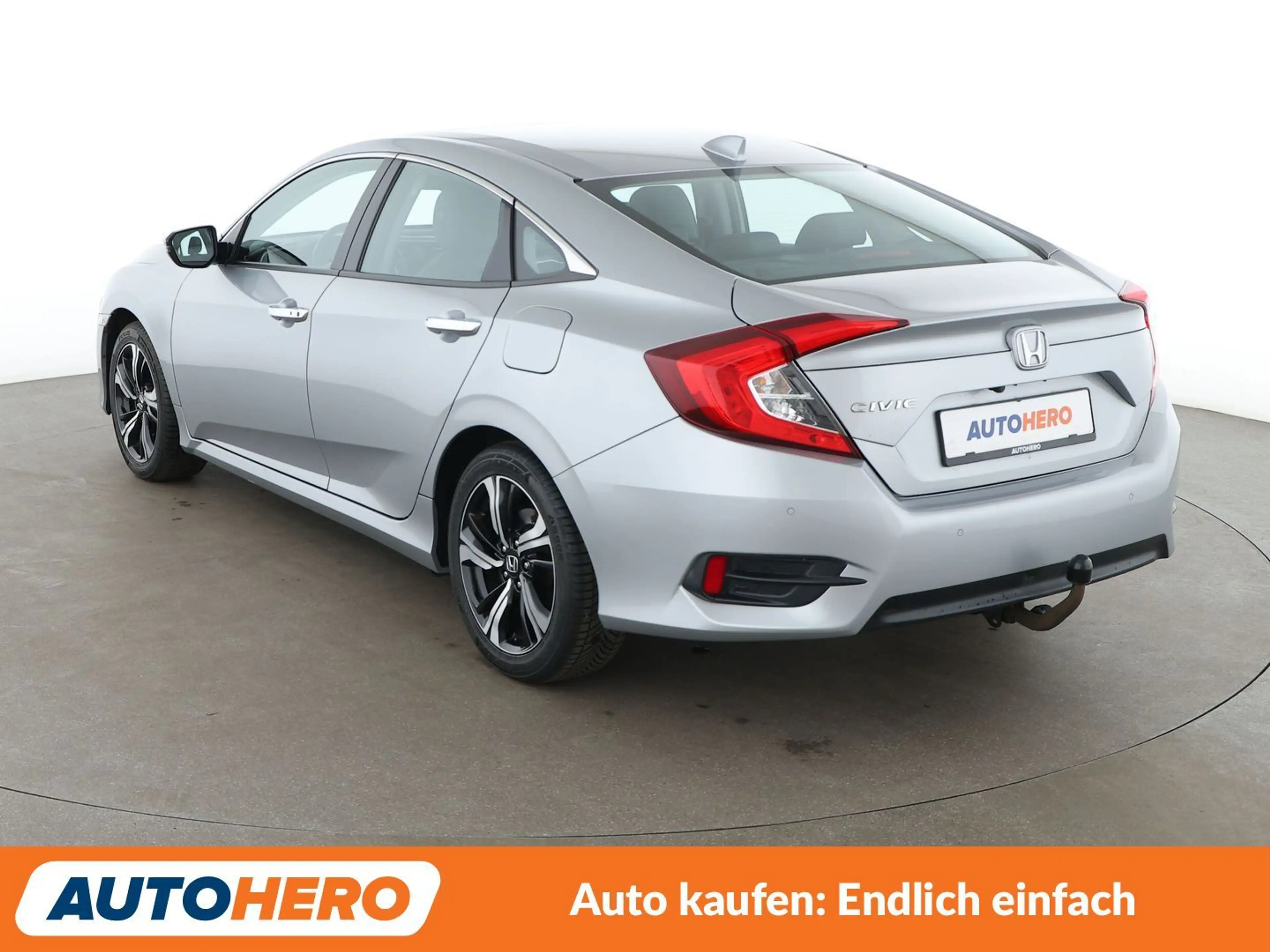 Honda Civic 1.6 DTEC Executive *NAVI*LED*ACC*CAM*PDC*SHZ*AHK* — photo 4