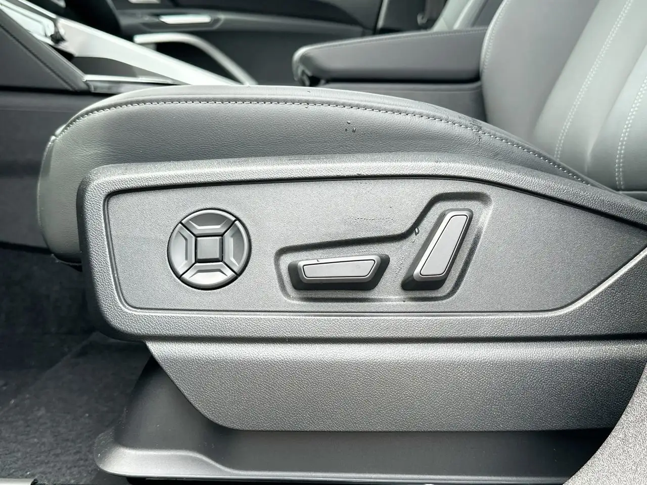 Audi Q5 снимка Audi Q5