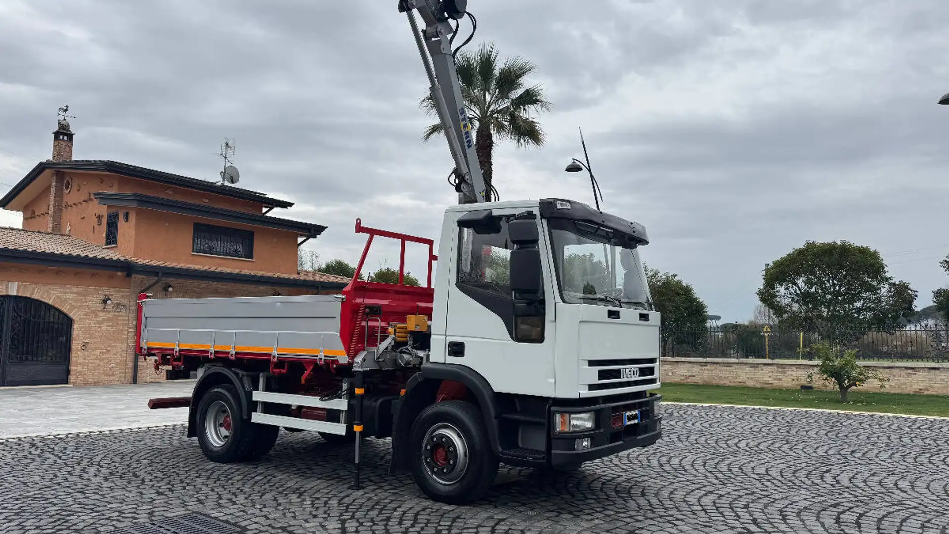 Iveco 130 EUROCARGO 130E15 CON A C E RADIOCOMANDO Bianco - 1