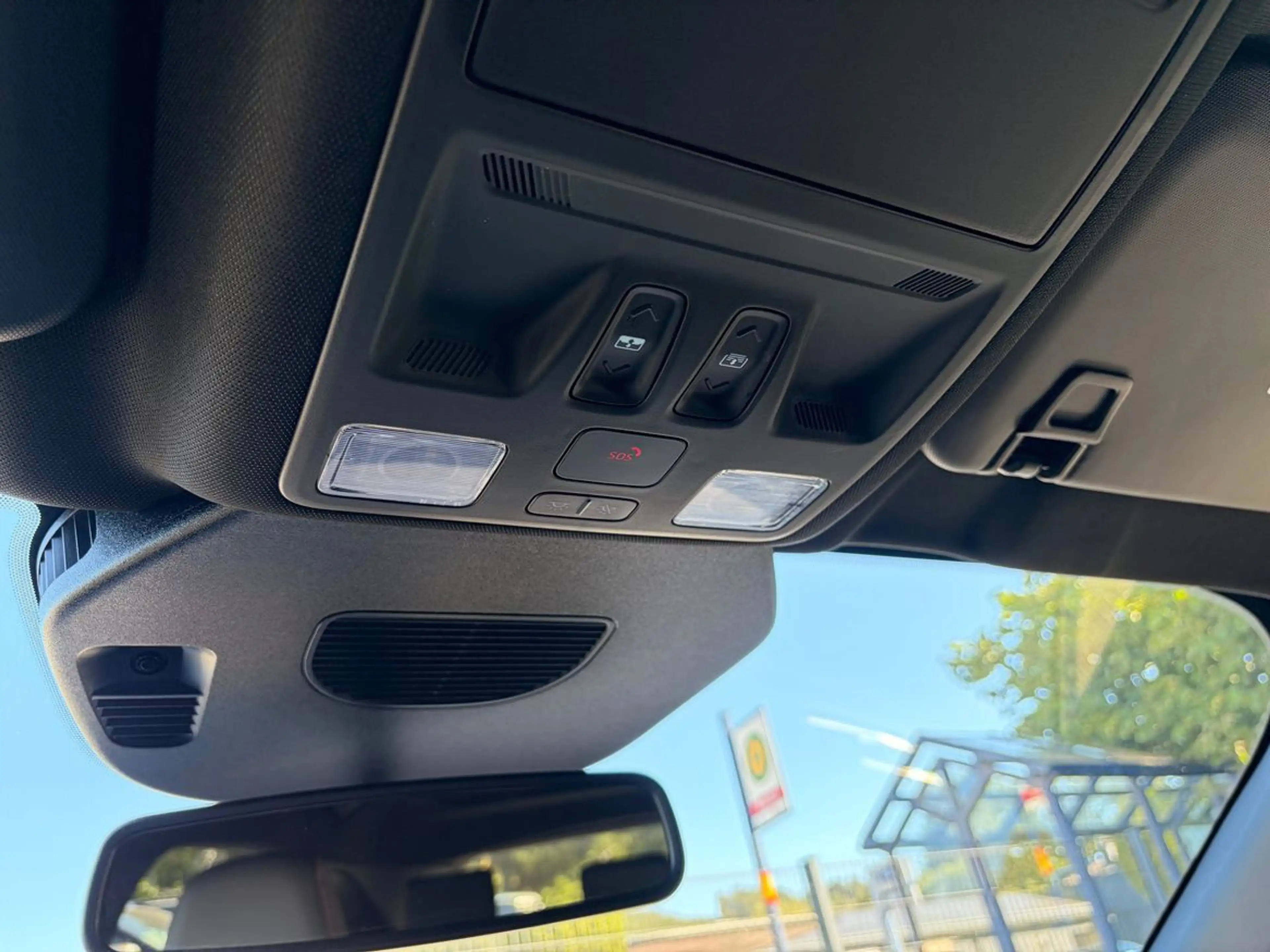 Ford Kuga 2.5 Duratec FHEV ST-Line X+AHK+Panorama — photo 21