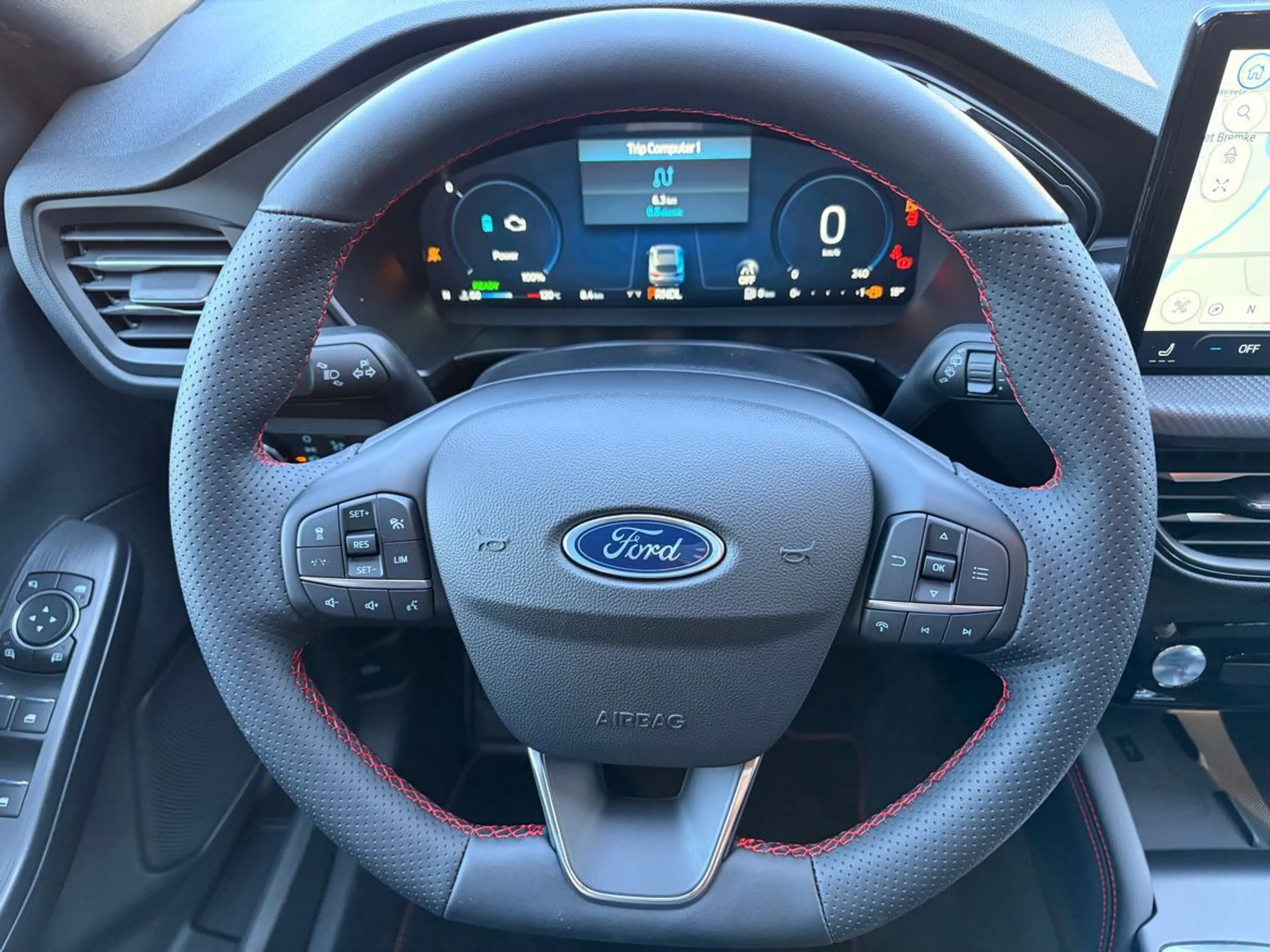 Ford Kuga 2.5 Duratec FHEV ST-Line X+AHK+Panorama — photo 30
