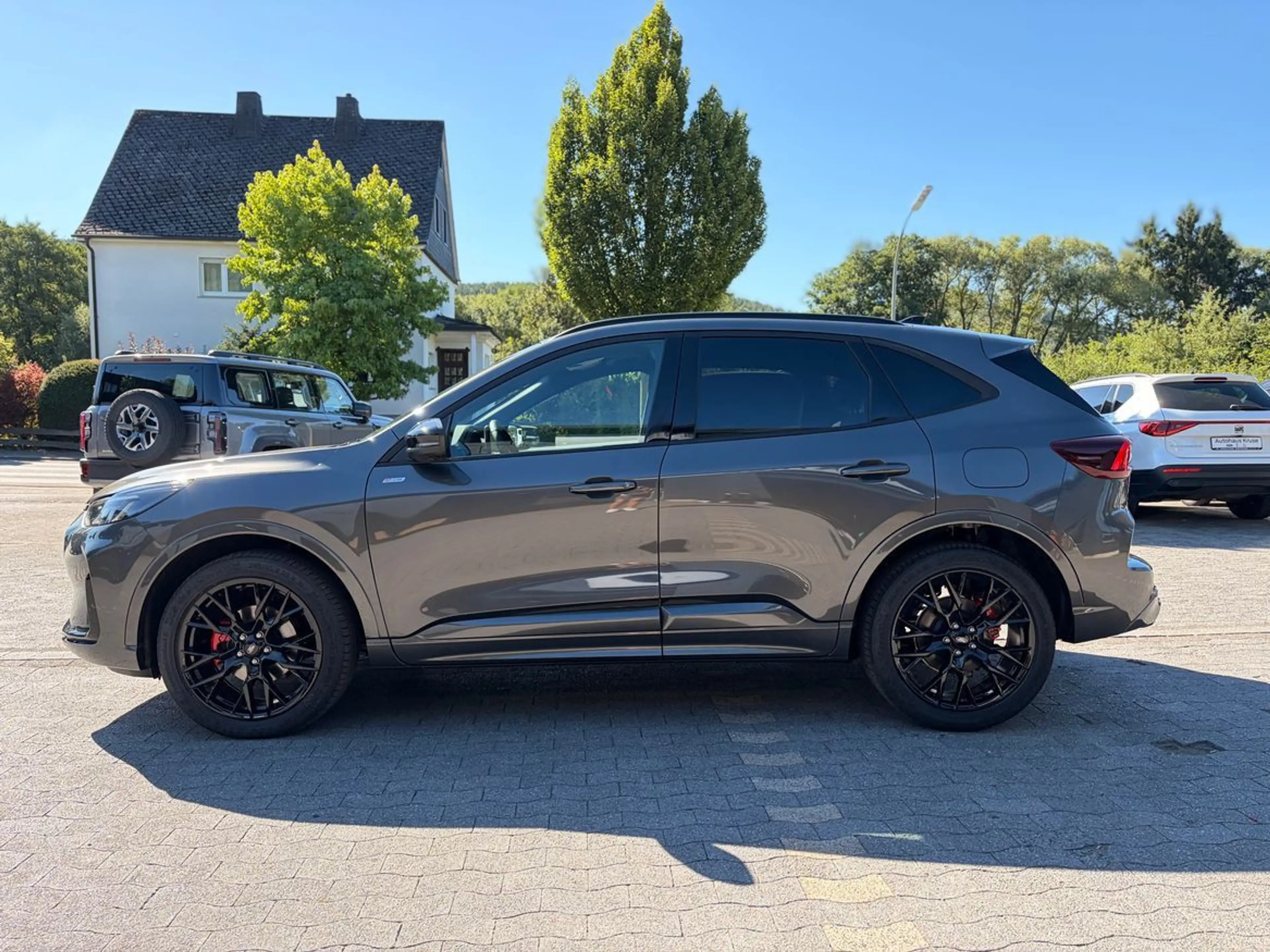 Ford Kuga 2.5 Duratec FHEV ST-Line X+AHK+Panorama — photo 4