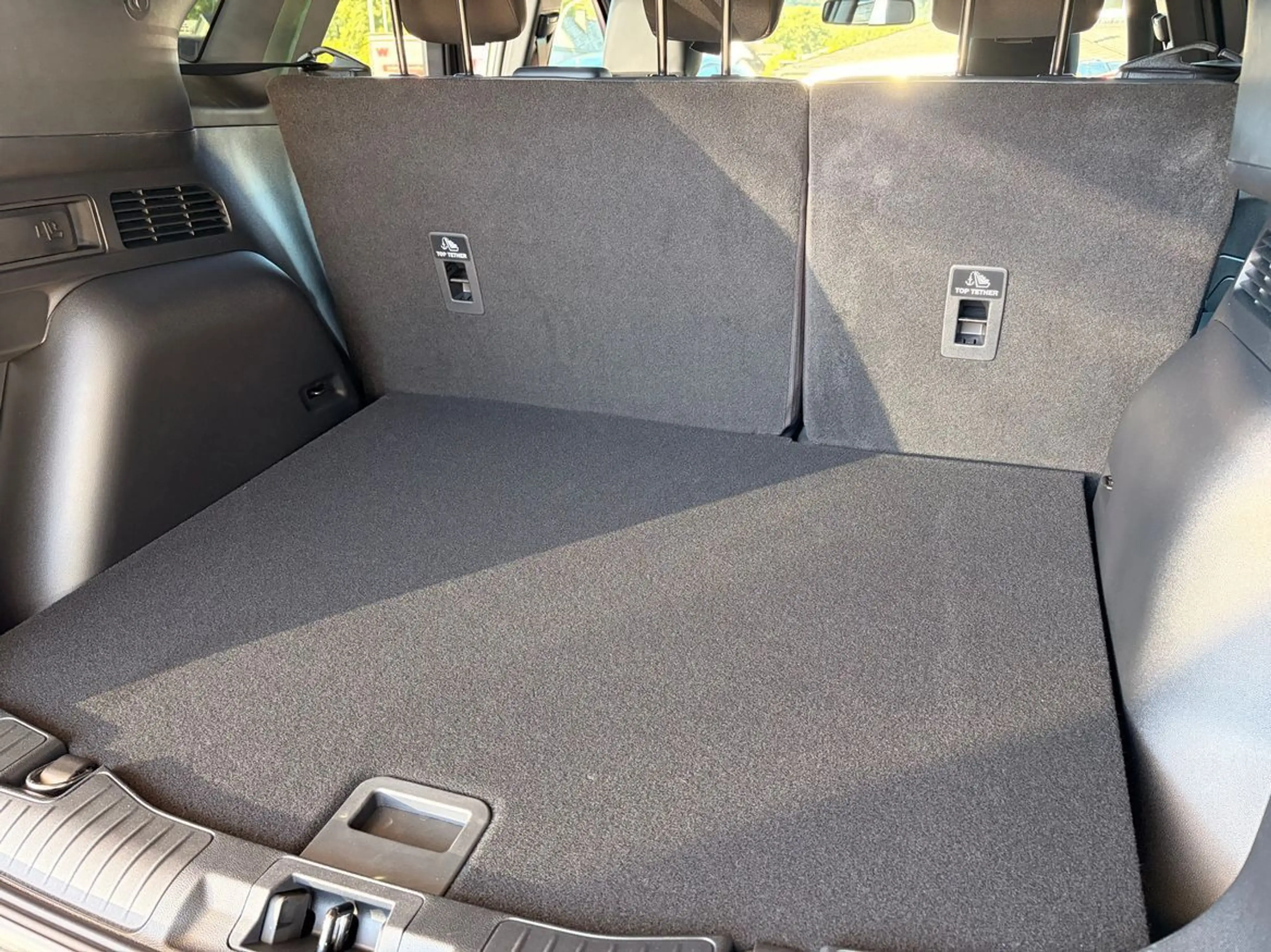 Ford Kuga 2.5 Duratec FHEV ST-Line X+AHK+Panorama — photo 47