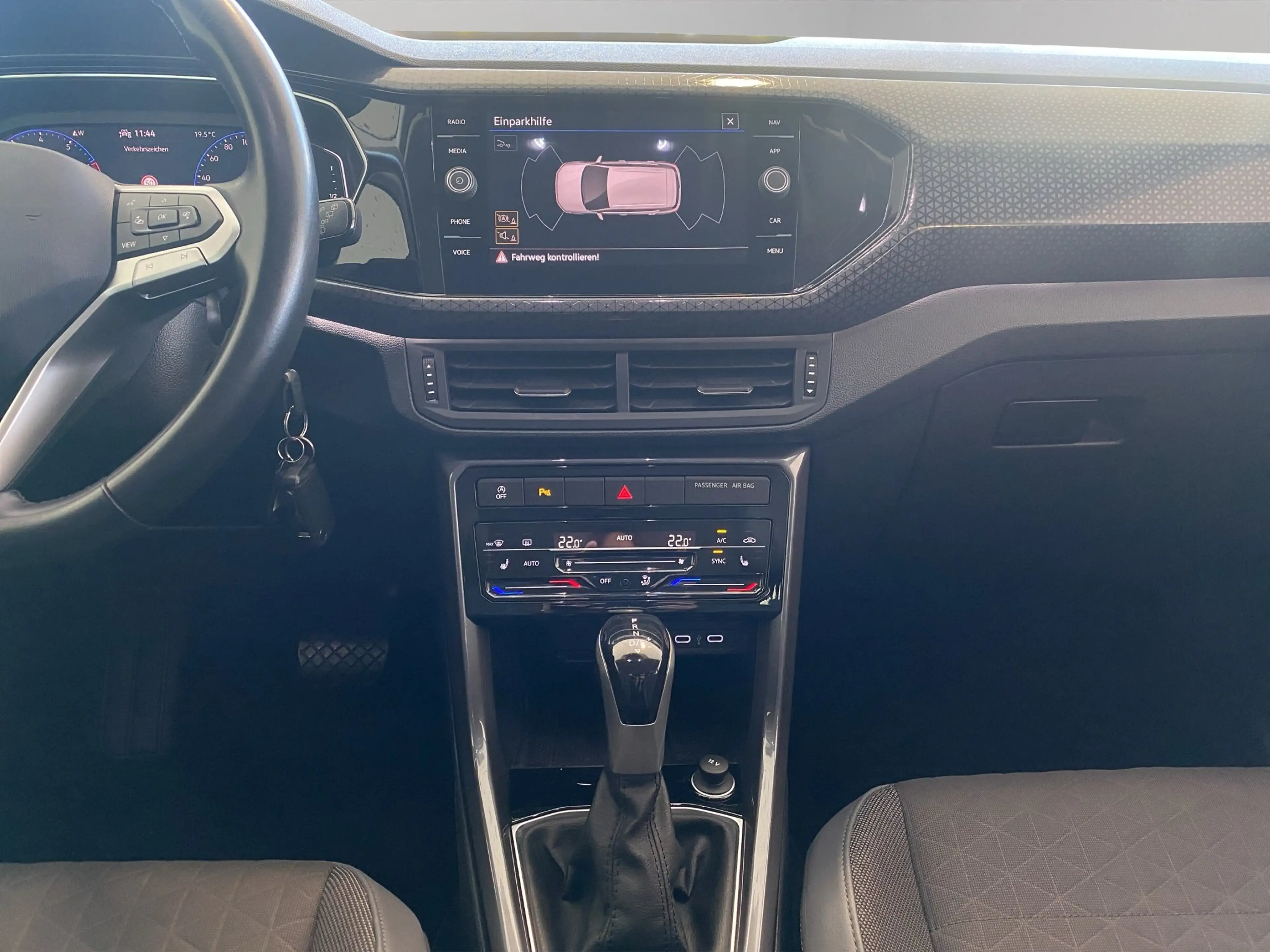 Volkswagen T-Cross Style 1.0 TSI DSG ACC AHK Kam. LED Navi PDC — photo 13