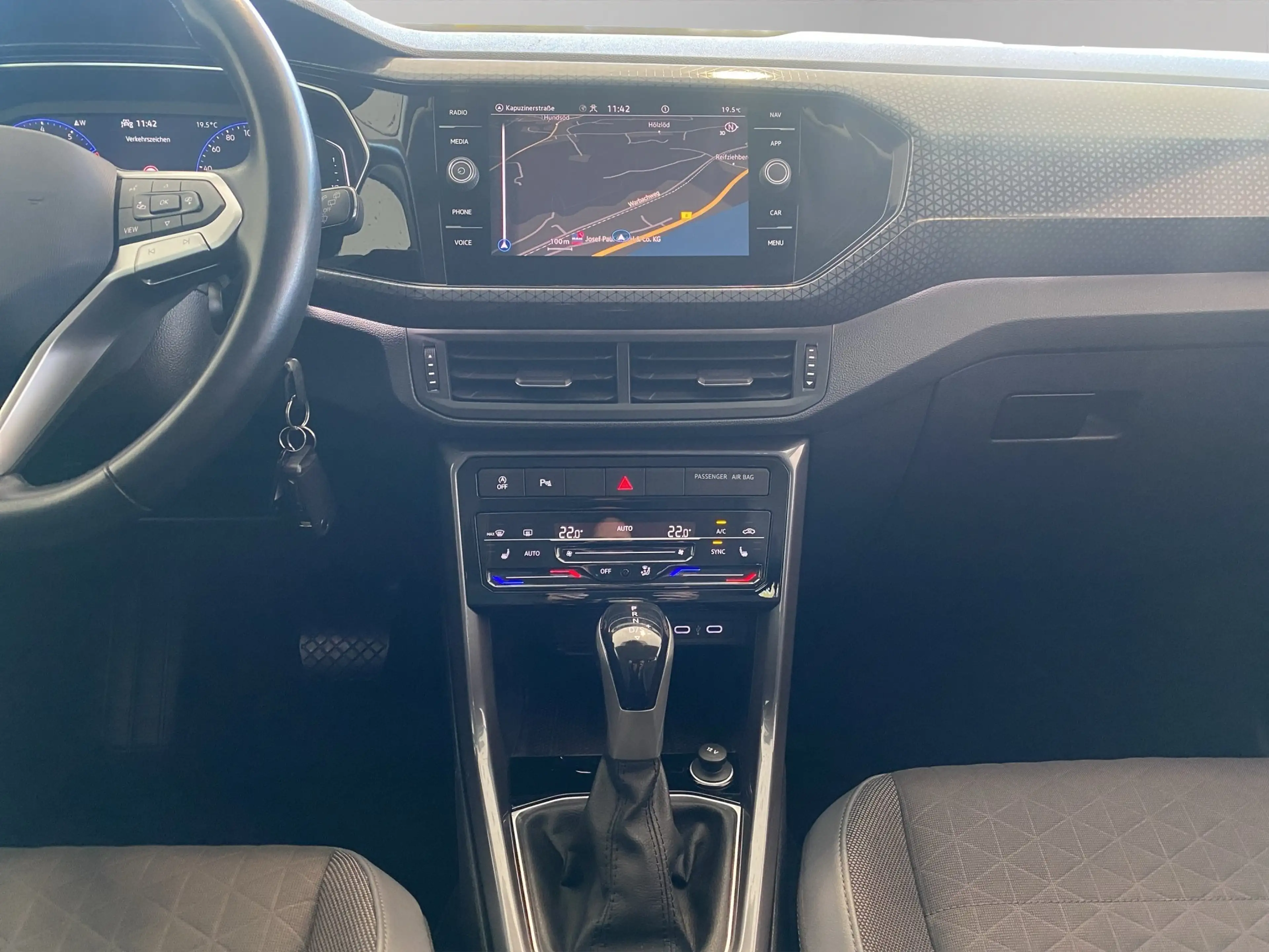 Volkswagen T-Cross Style 1.0 TSI DSG ACC AHK Kam. LED Navi PDC — photo 11