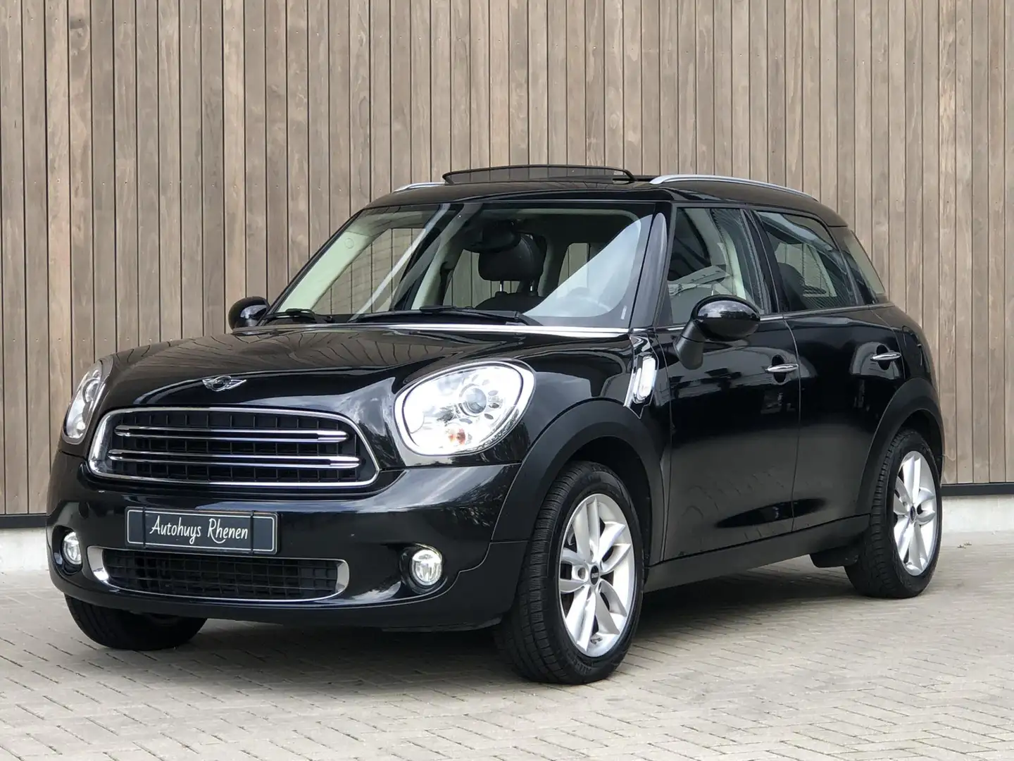 MINI Cooper Countryman Mini 1.6 Chili |2015| Zwart - 2