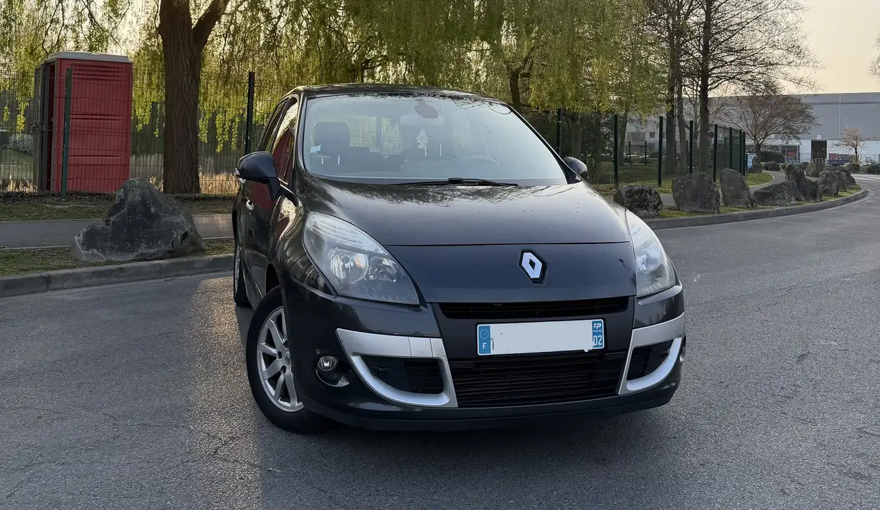 Renault Scenic III dCi 130 FAP PrivilÃ¨ge Euro 5