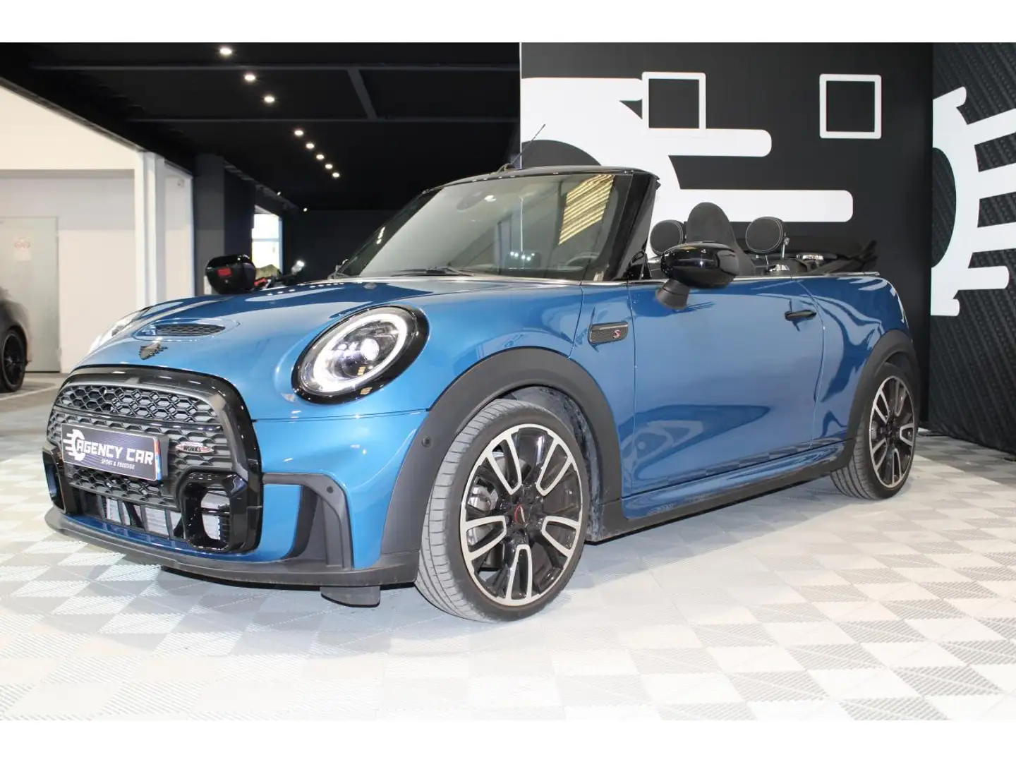 MINI John Cooper Works Cabriolet 2.0i - 178 - Cooper S John Cooper Works Plus PHASE 3 Suivi Mini Bleu - 2