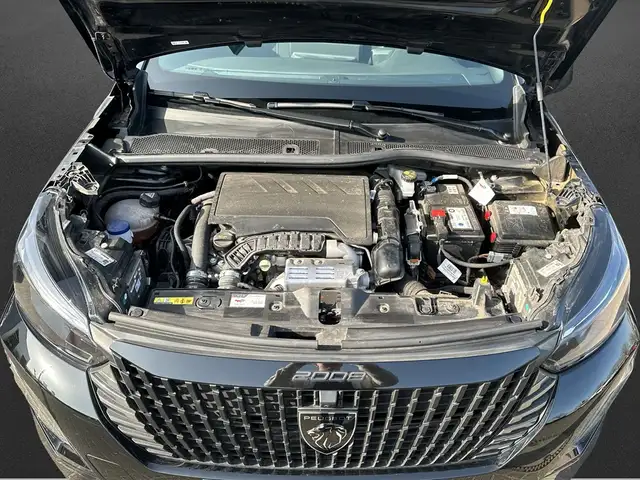 Peugeot 2008 view 8