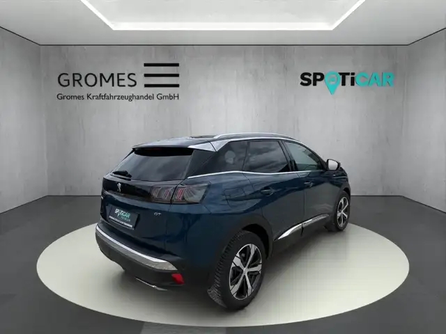 Peugeot 3008 view 3