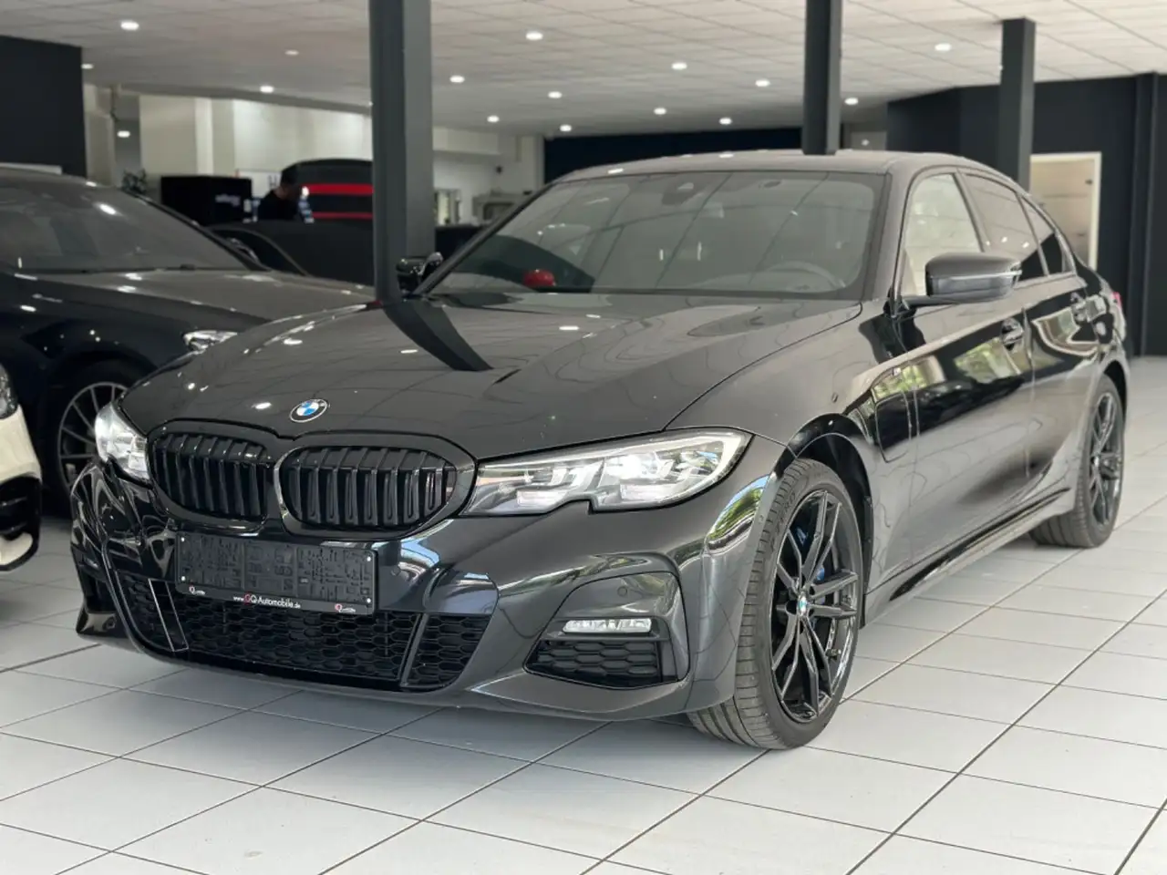 BMW 330
