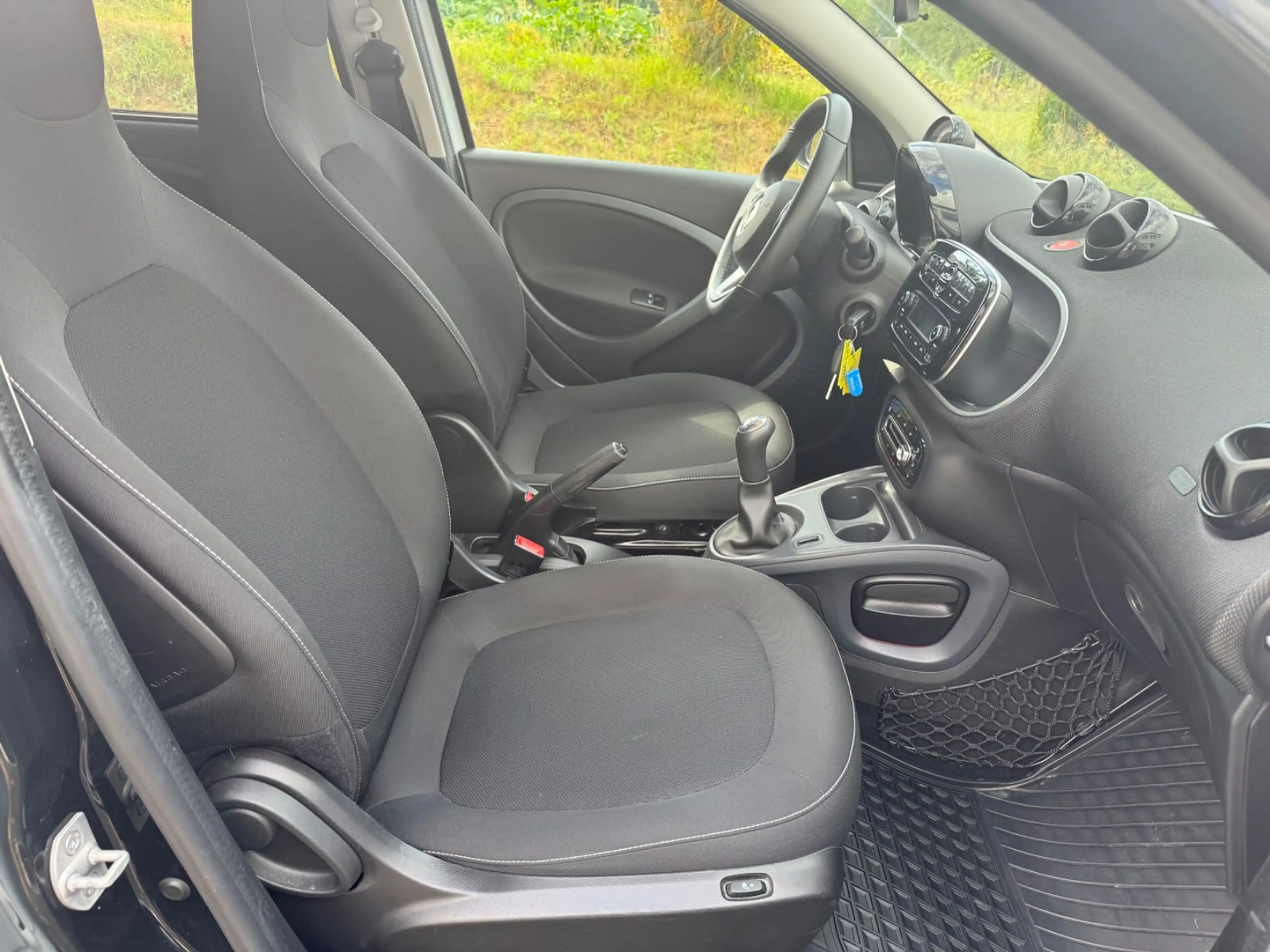 smart forFour 1,0-Klima-PDC-Sitzheizung-Alu-Tüv neu — photo 13