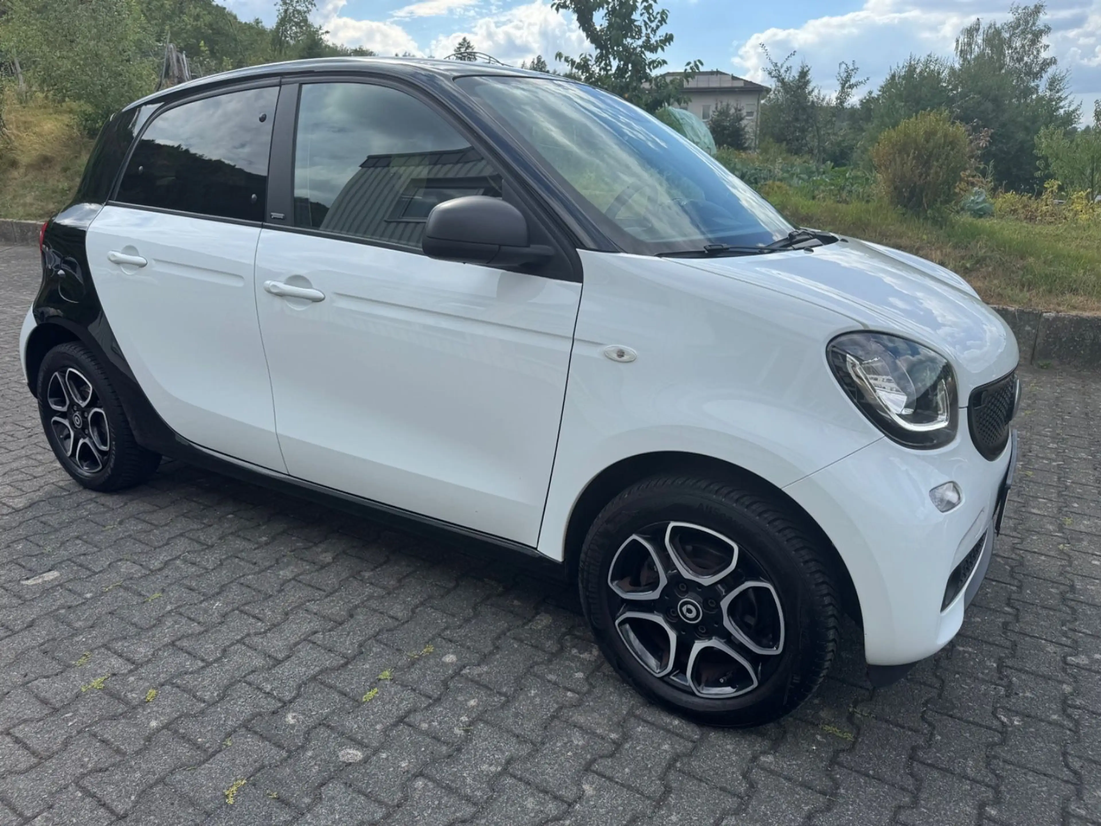 smart forFour 1,0-Klima-PDC-Sitzheizung-Alu-Tüv neu — photo 4