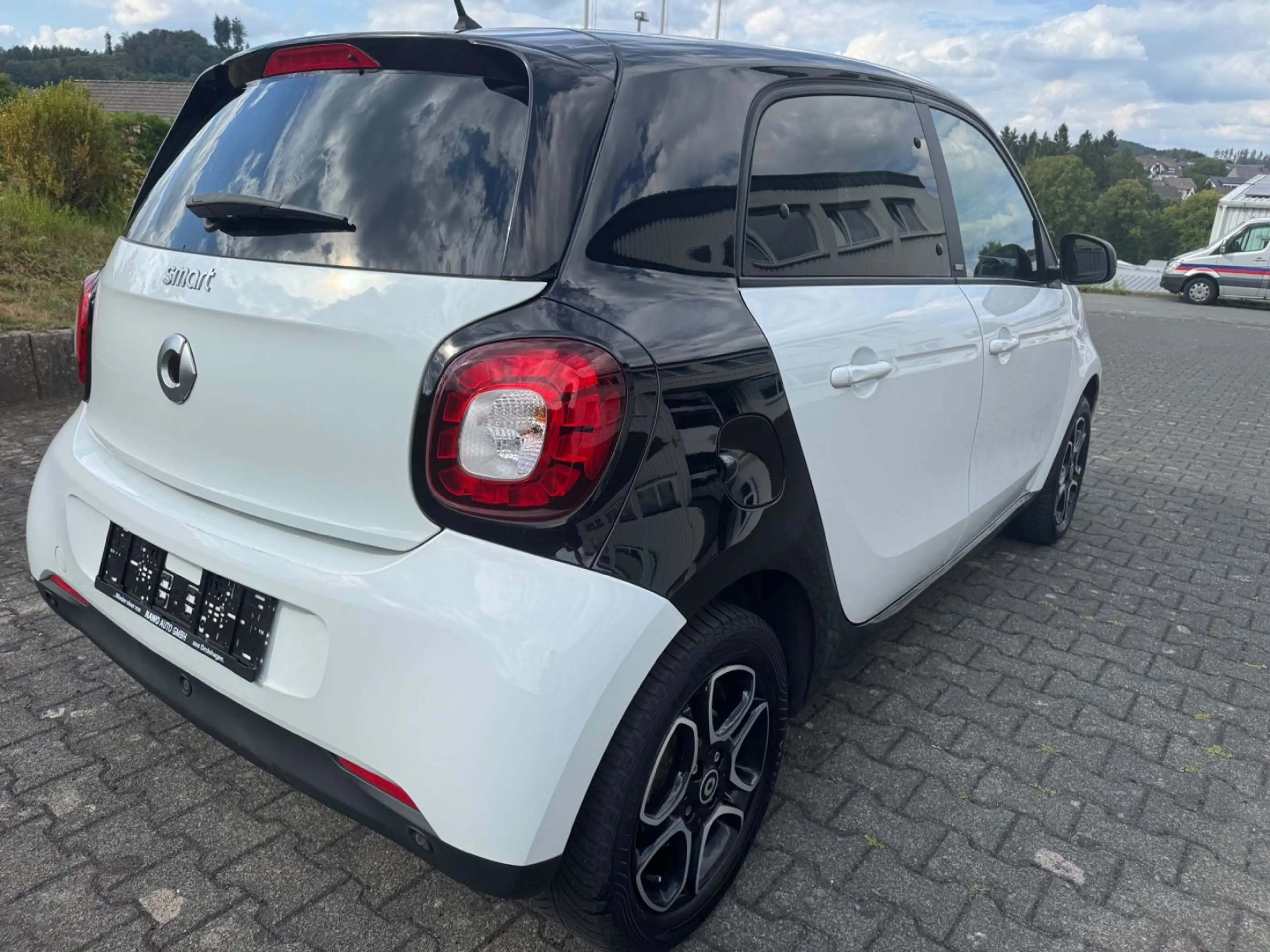 smart forFour 1,0-Klima-PDC-Sitzheizung-Alu-Tüv neu — photo 10