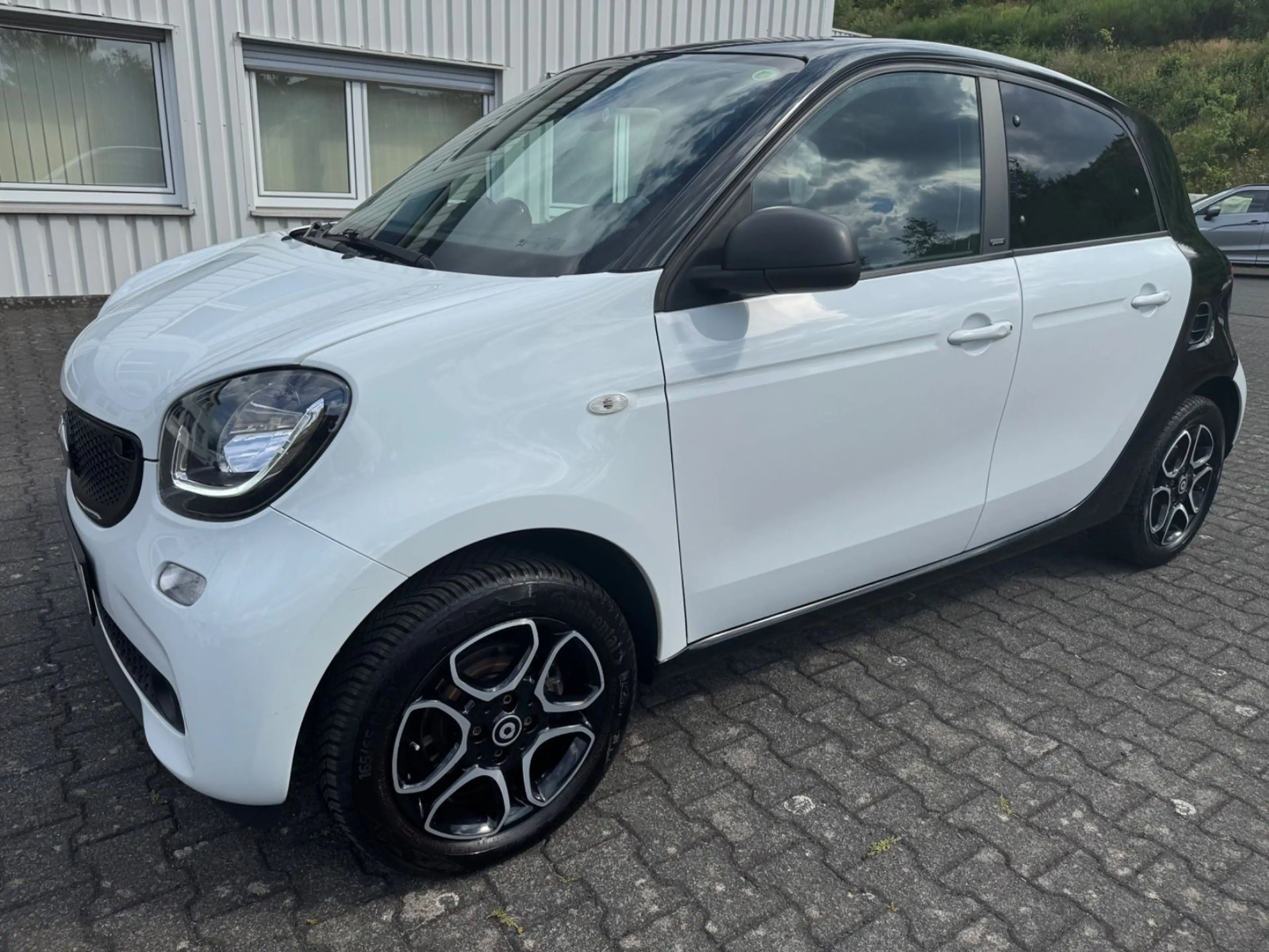 smart forFour 1,0-Klima-PDC-Sitzheizung-Alu-Tüv neu — photo 5