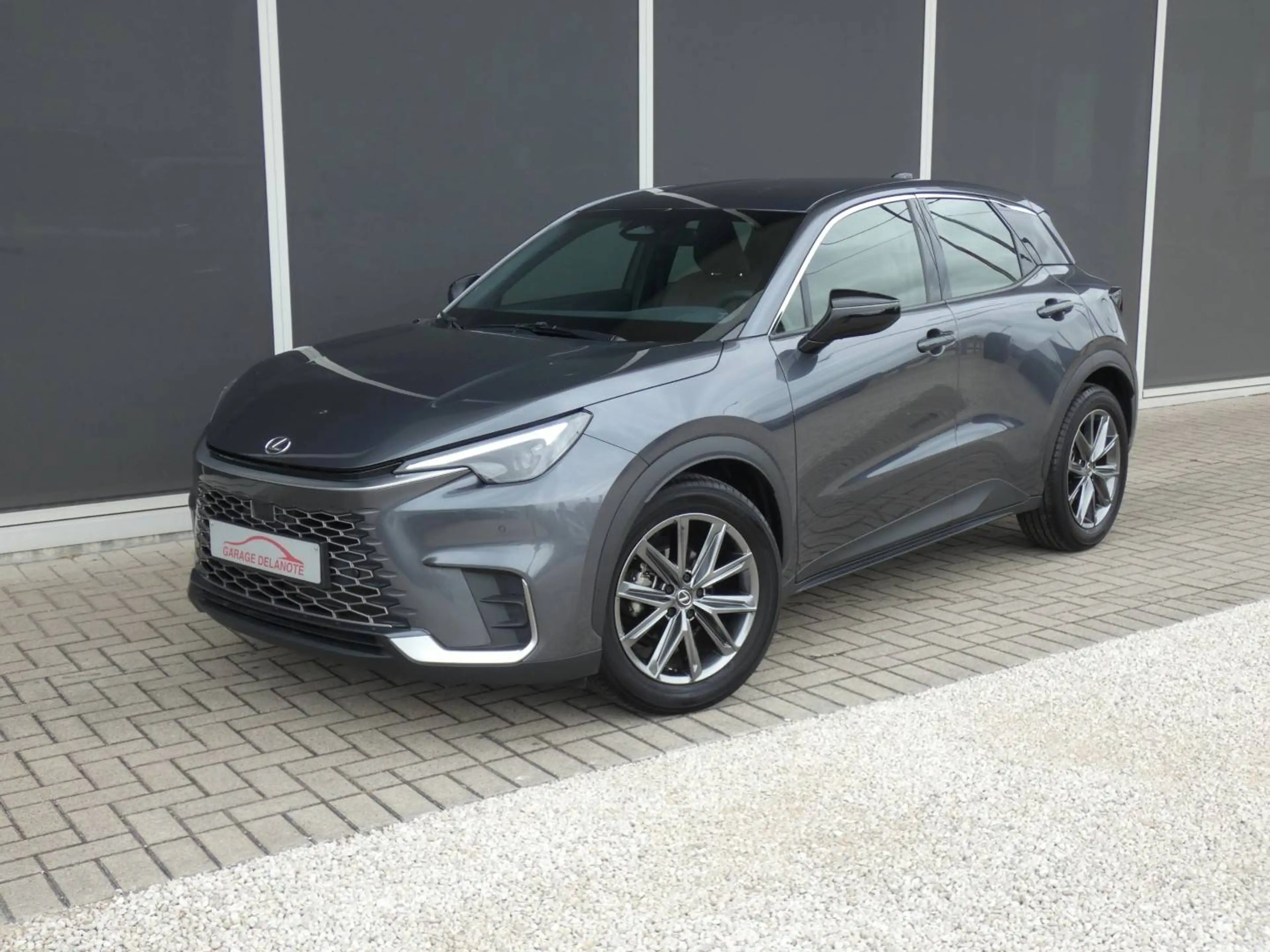Lexus LBX Hybrid Elegant +BRUIN LEDER +Stuur&Zetelverwarming +GPS +Dodehoek +Parkeersensoren — photo 2