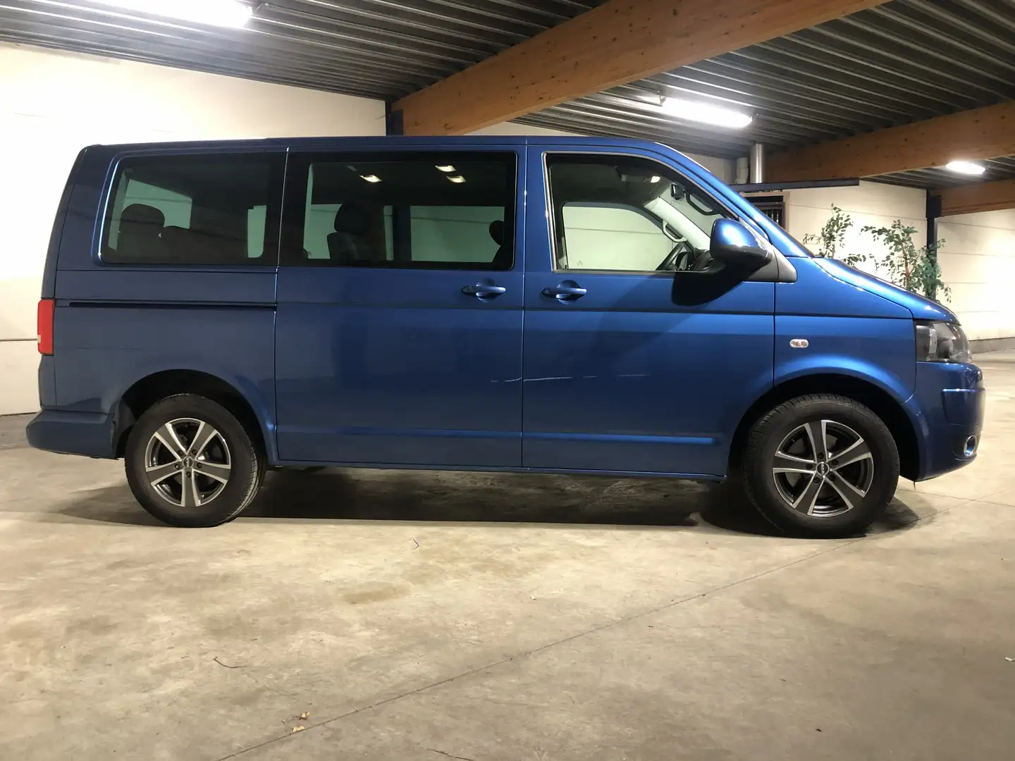 Volkswagen T5 Multivan Multivan BlueMotion Bleu - 2