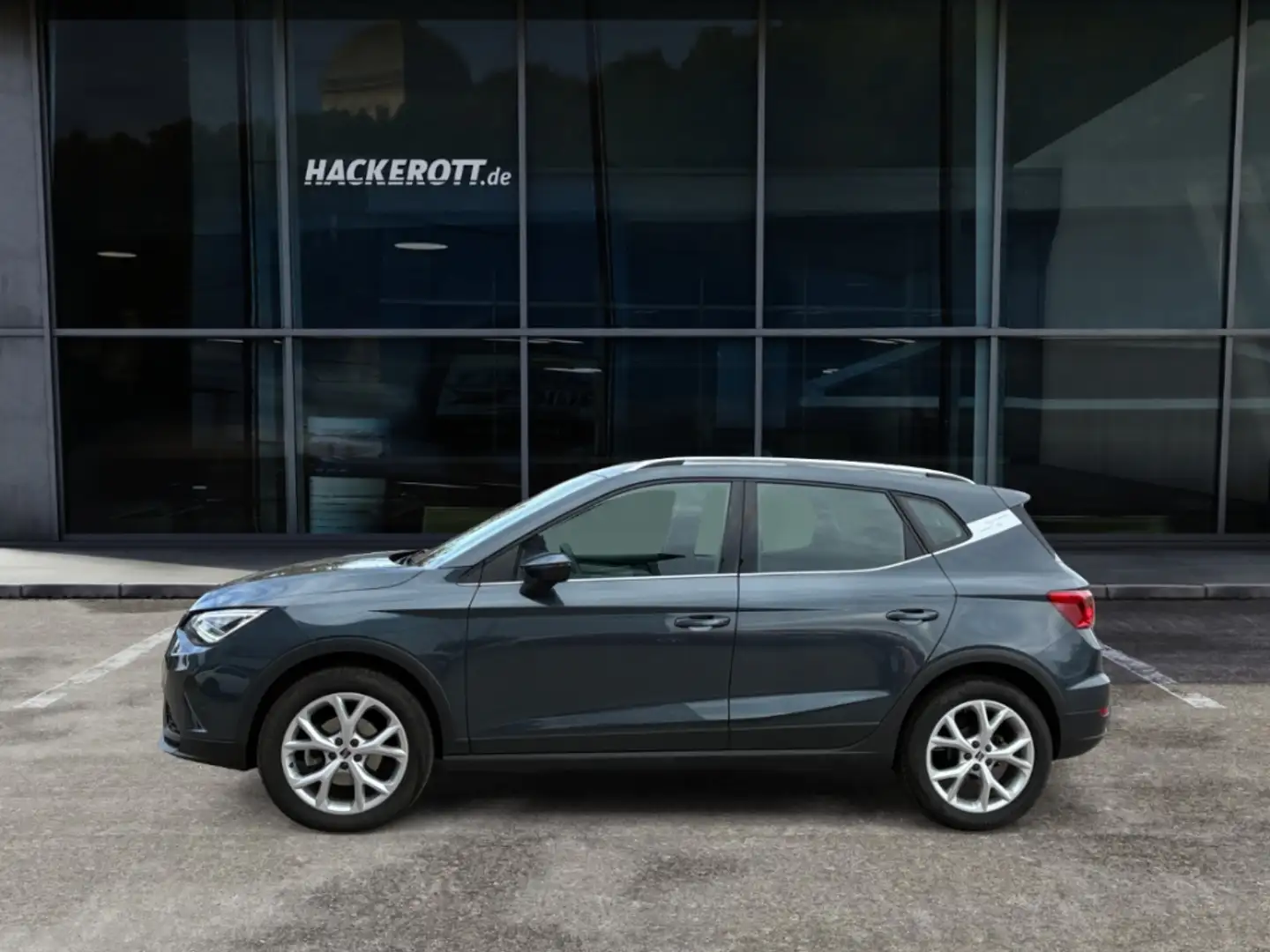 SEAT Arona FR 1.5 TSI DSG PDC Navi Tempom. FullLink Grau - 2