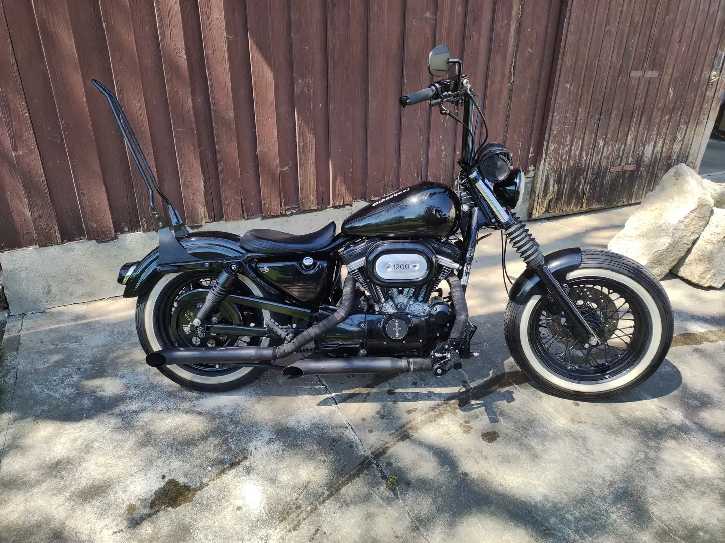 Harley-Davidson Sportster 883 Umbau Black - 1