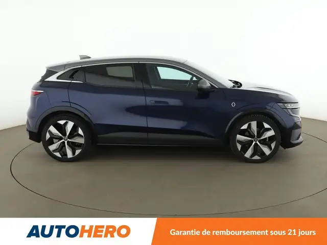 Renault Megane E-Tech view 7