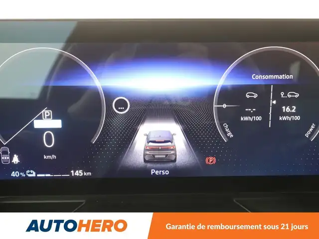 Renault Megane E-Tech view 20