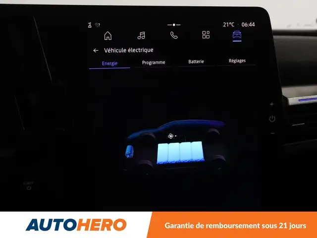 Renault Megane E-Tech view 25