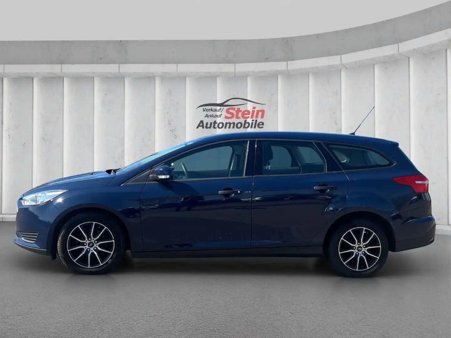 Ford Focus Turnier Ambiente Blau - 2