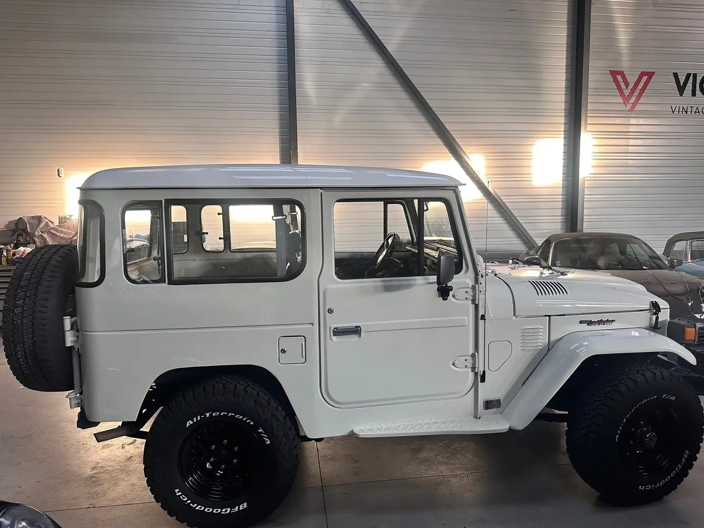 Toyota FJ40 Weiß - 2