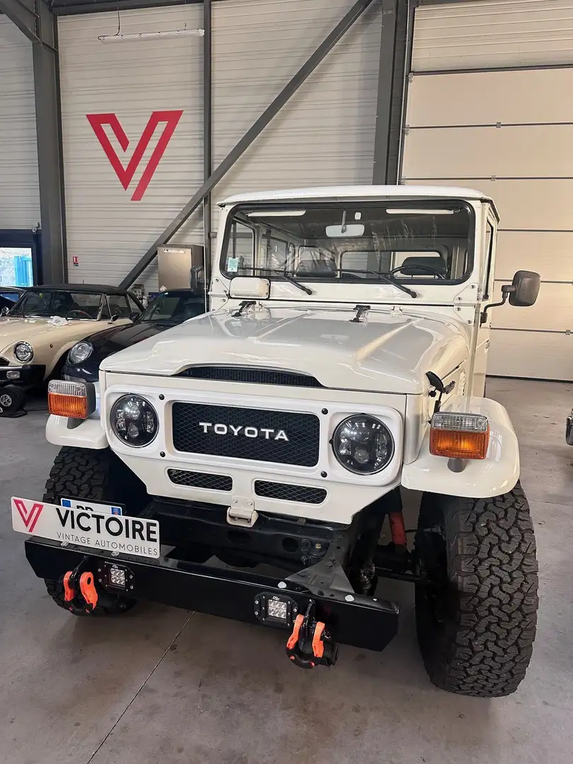 Toyota FJ40 Weiß - 1