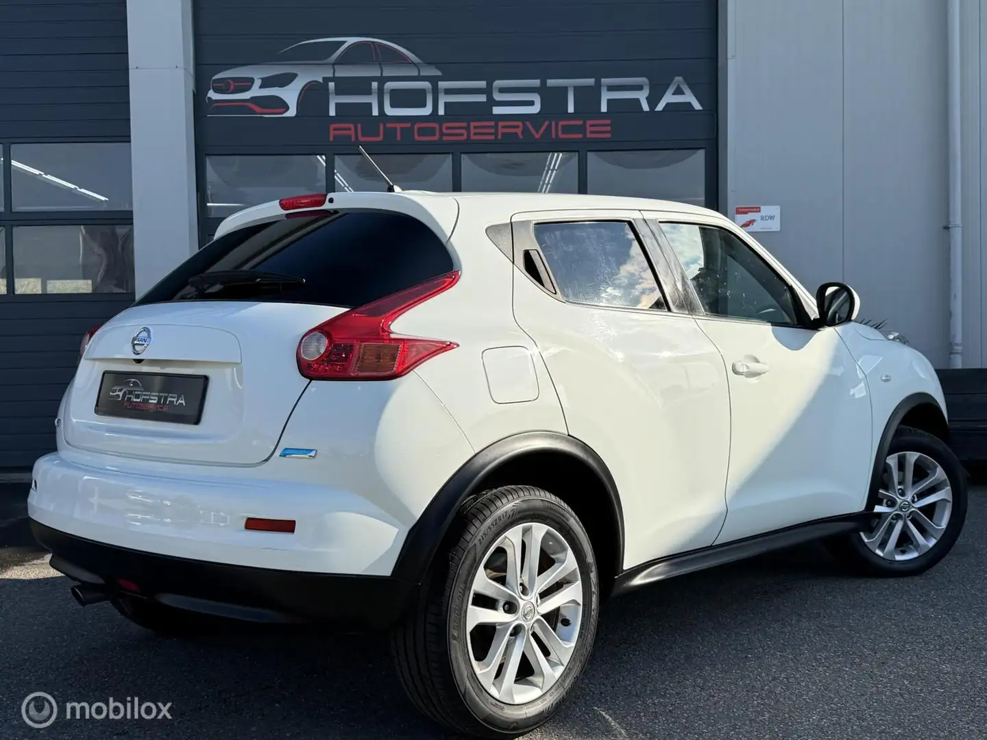 Nissan Juke 1.6 Acenta Eco Navi Camera 1e eigenaar Cruise! Blanc - 2