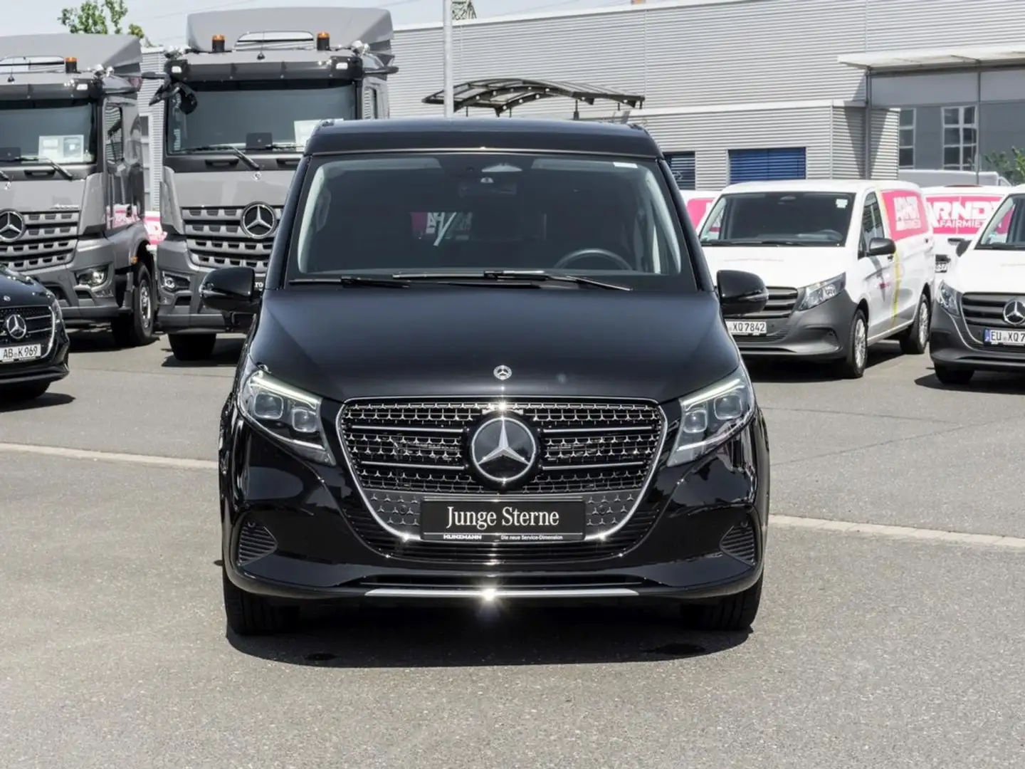 Mercedes-Benz Marco Polo V 220 d  MBUXNavi Distronic EasyP AHK Černá - 2