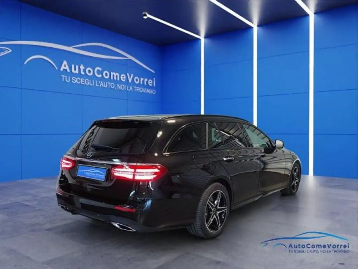 Mercedes-Benz E 300 de S.W. Auto EQ-Power Premium Negro - 2
