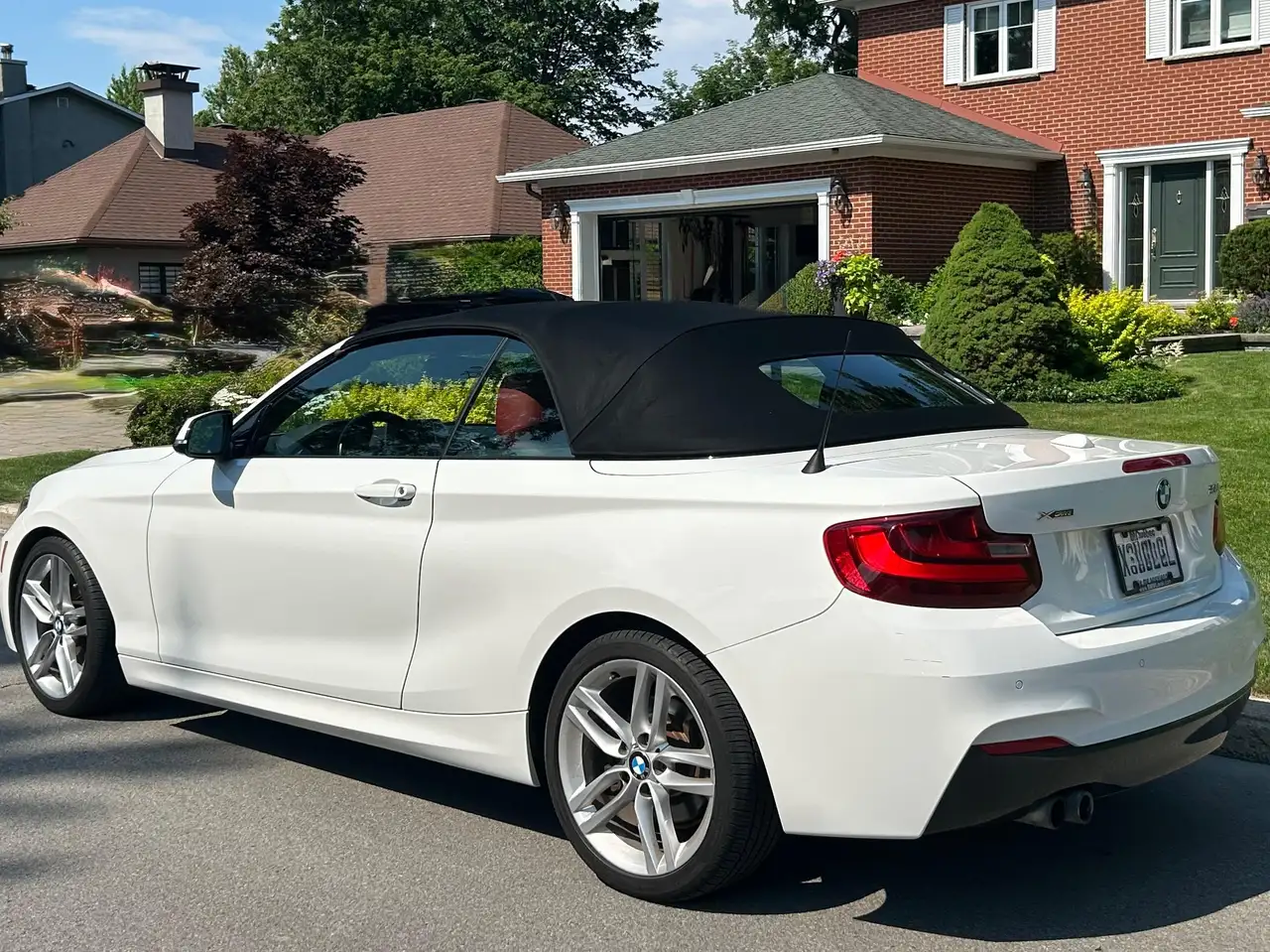 BMW 2 Series photo BMW 2 Series