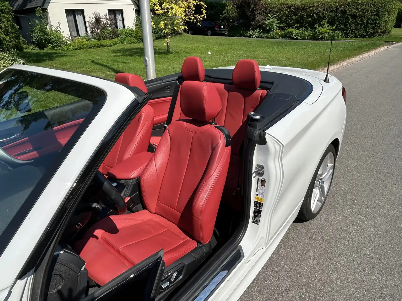 BMW 2 Series photo BMW 2 Series