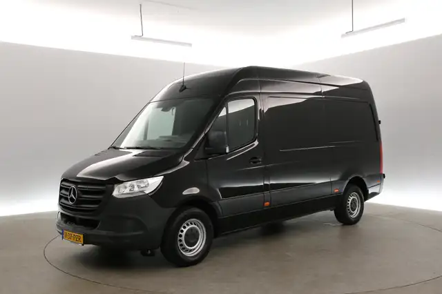 Mercedes-Benz Sprinter view 8