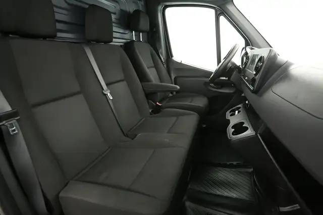 Mercedes-Benz Sprinter view 10