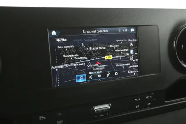 Mercedes-Benz Sprinter view 19