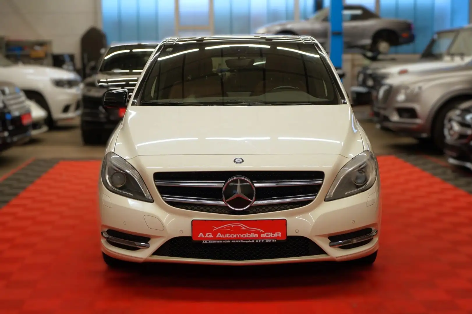 Mercedes-Benz B 180 Aut. 7G Tronic Bi-Xenon*Panorama*AHK* Blanc - 2
