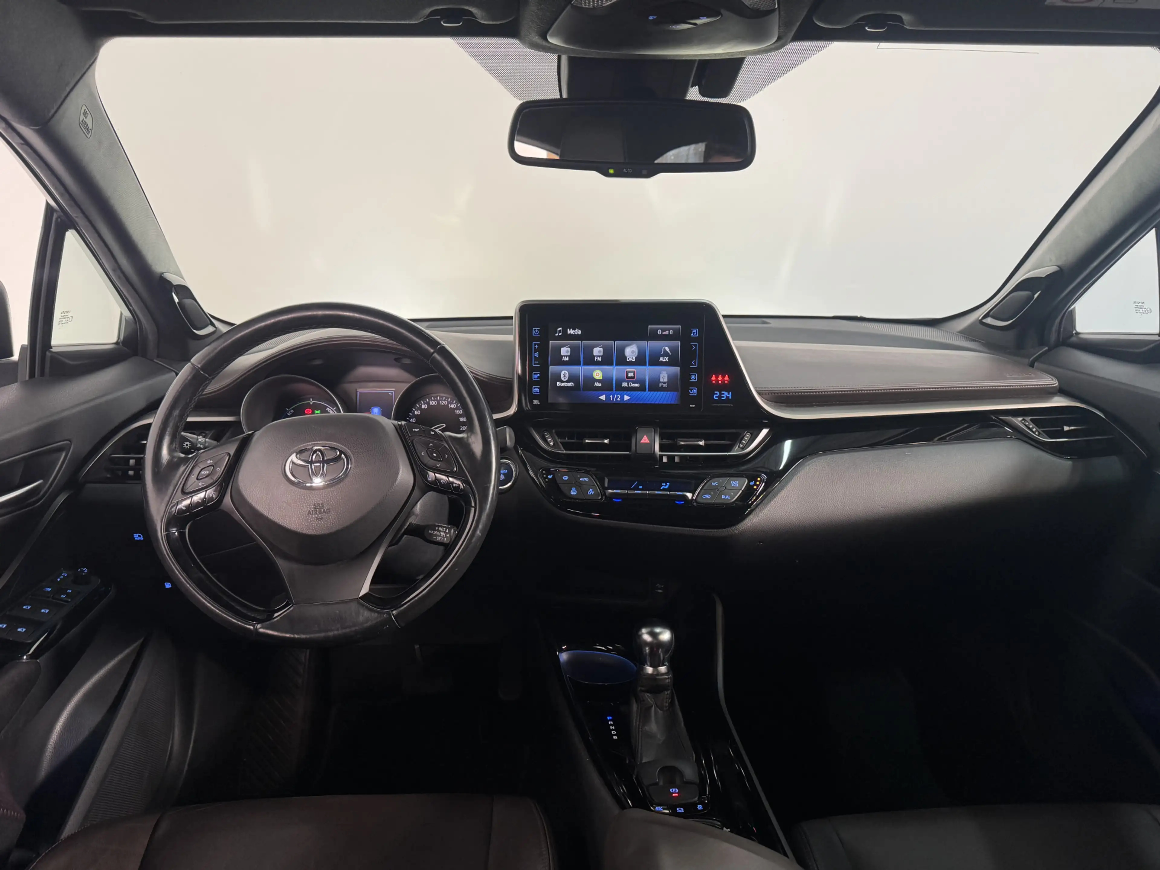 Toyota C-HR 1.8 Hybrid Executive | Trekhaak | JBL Audio | Stoe — photo 2